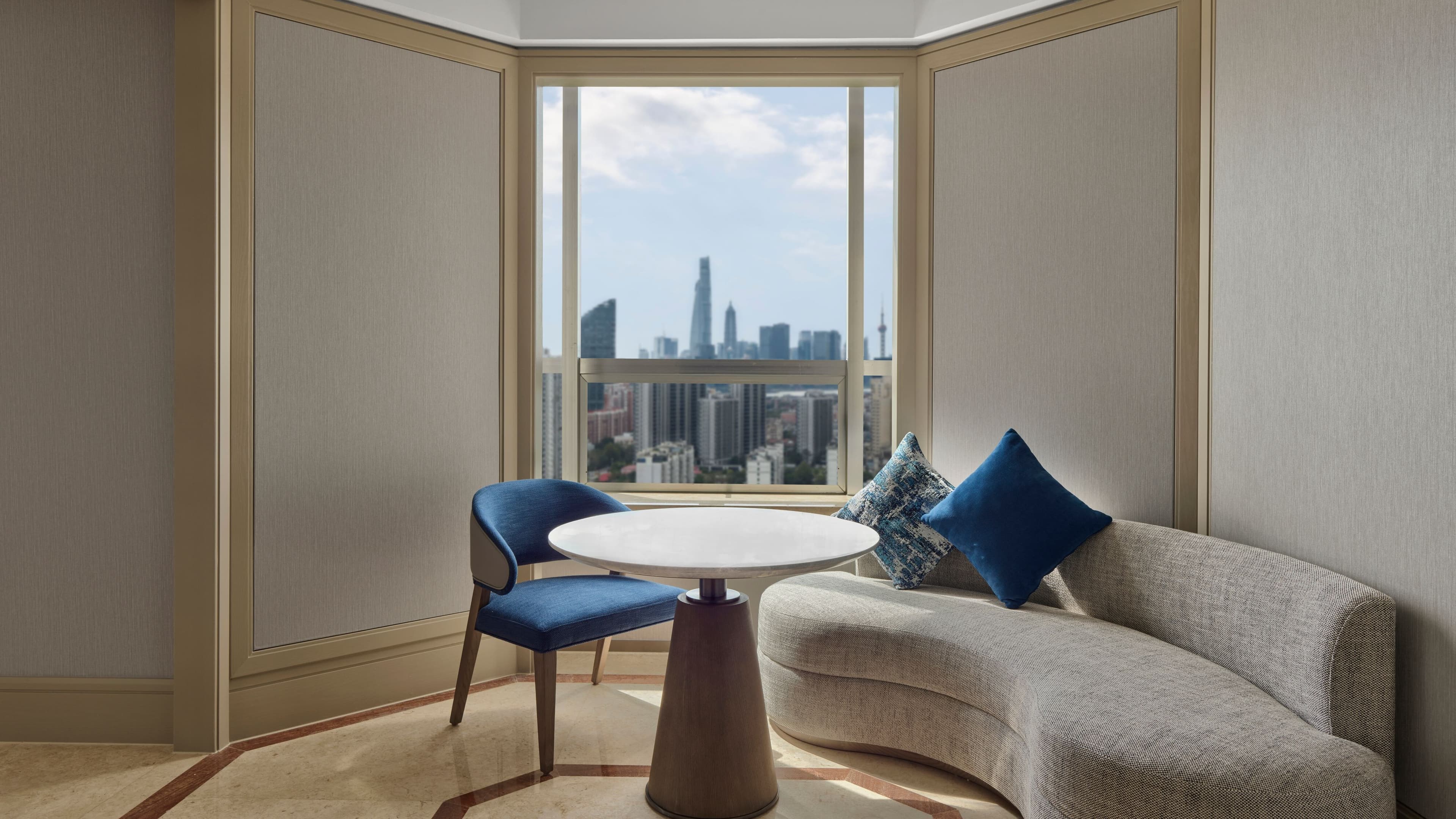 Shanghai Marriott Hotel Yangpu Riverside - Image 4