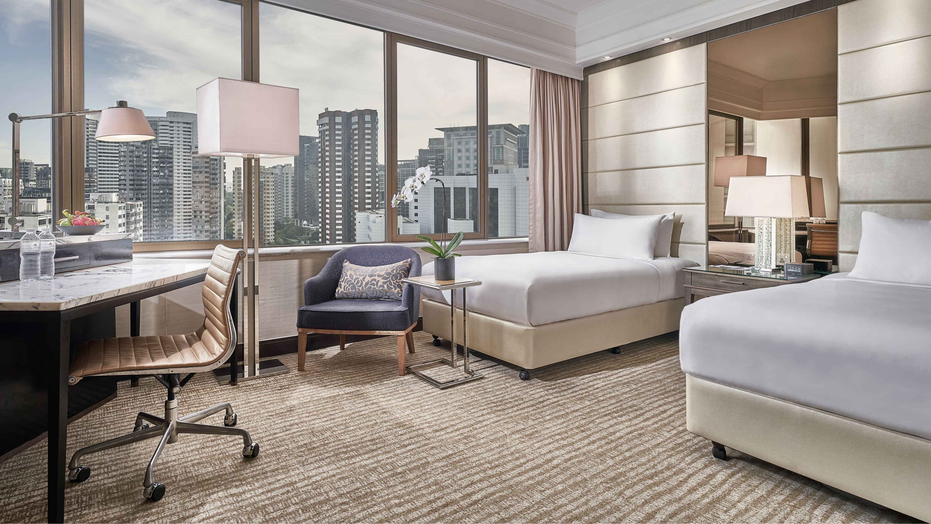 Singapore Marriott Tang Plaza Hotel — 6
