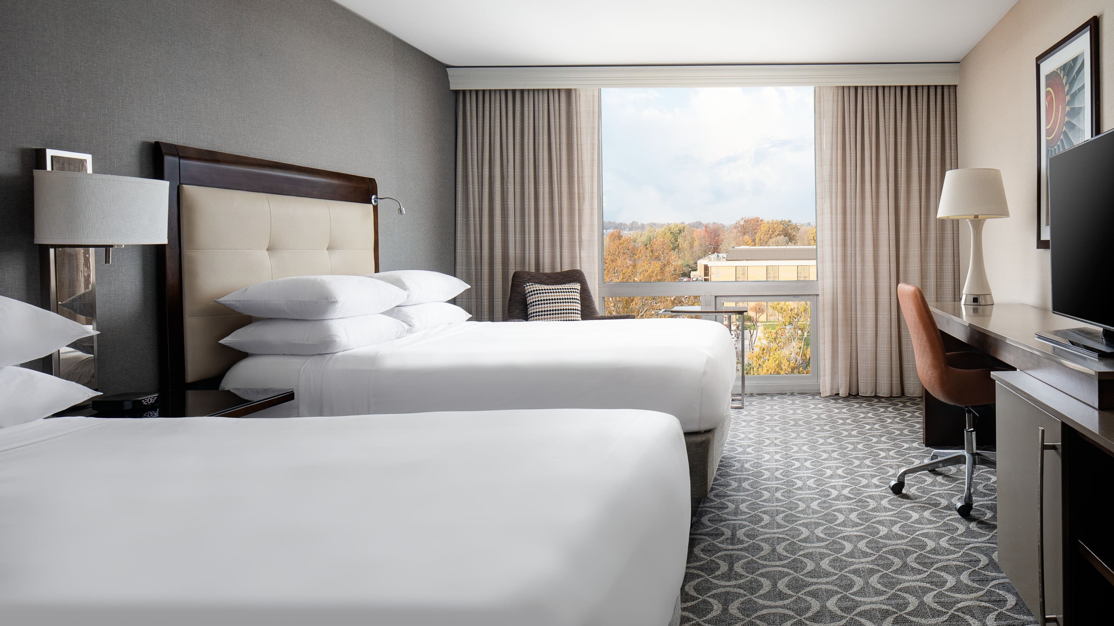 Crowne Plaza St. Louis Airport — 7