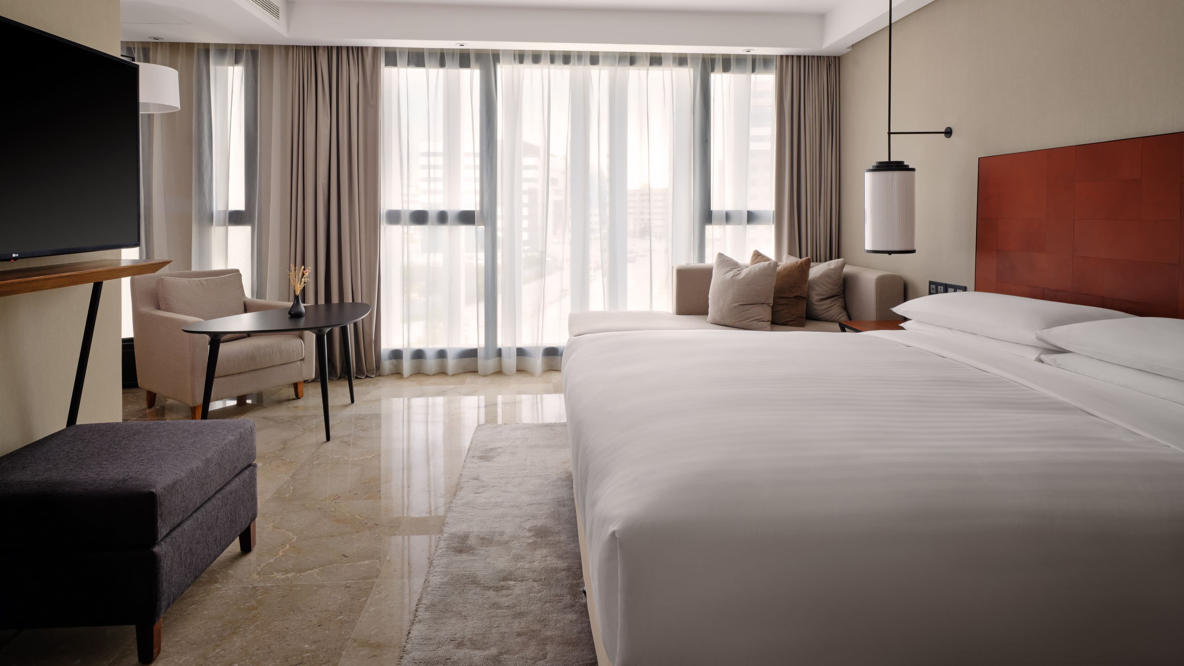 Deluxe Guest room - Image 3