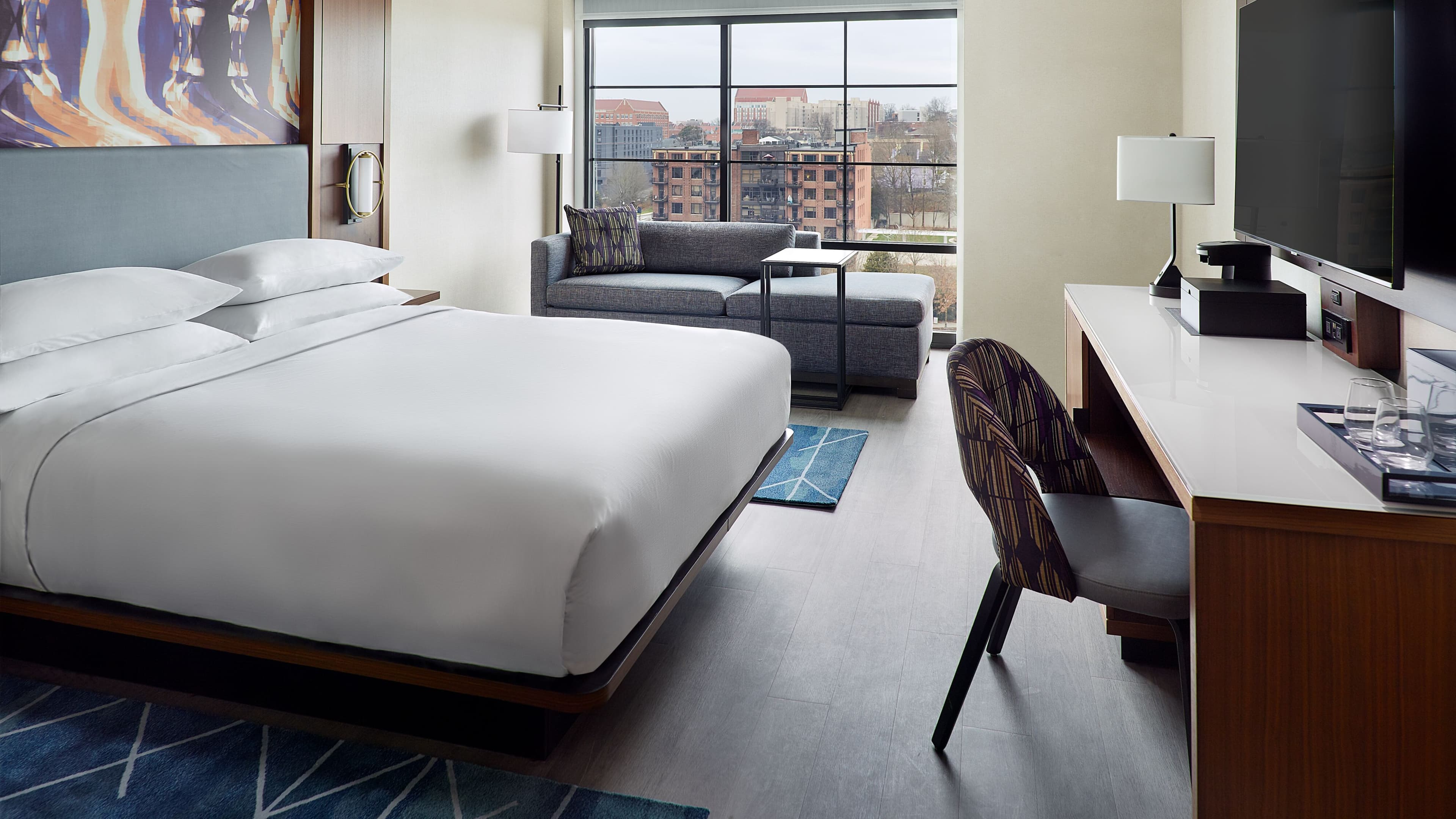 King Parkside - Image 1