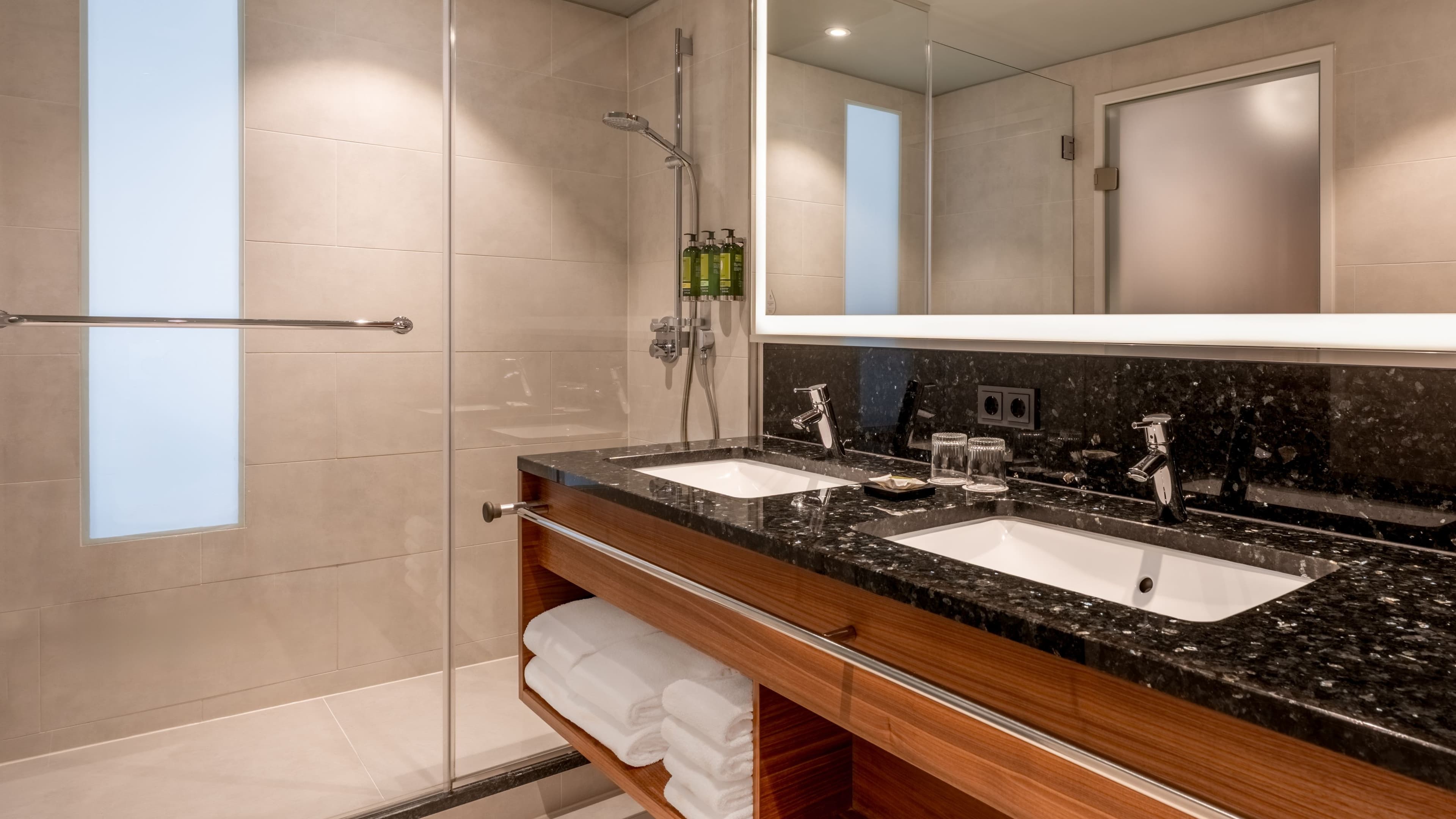 Vienna Marriott Hotel — 53