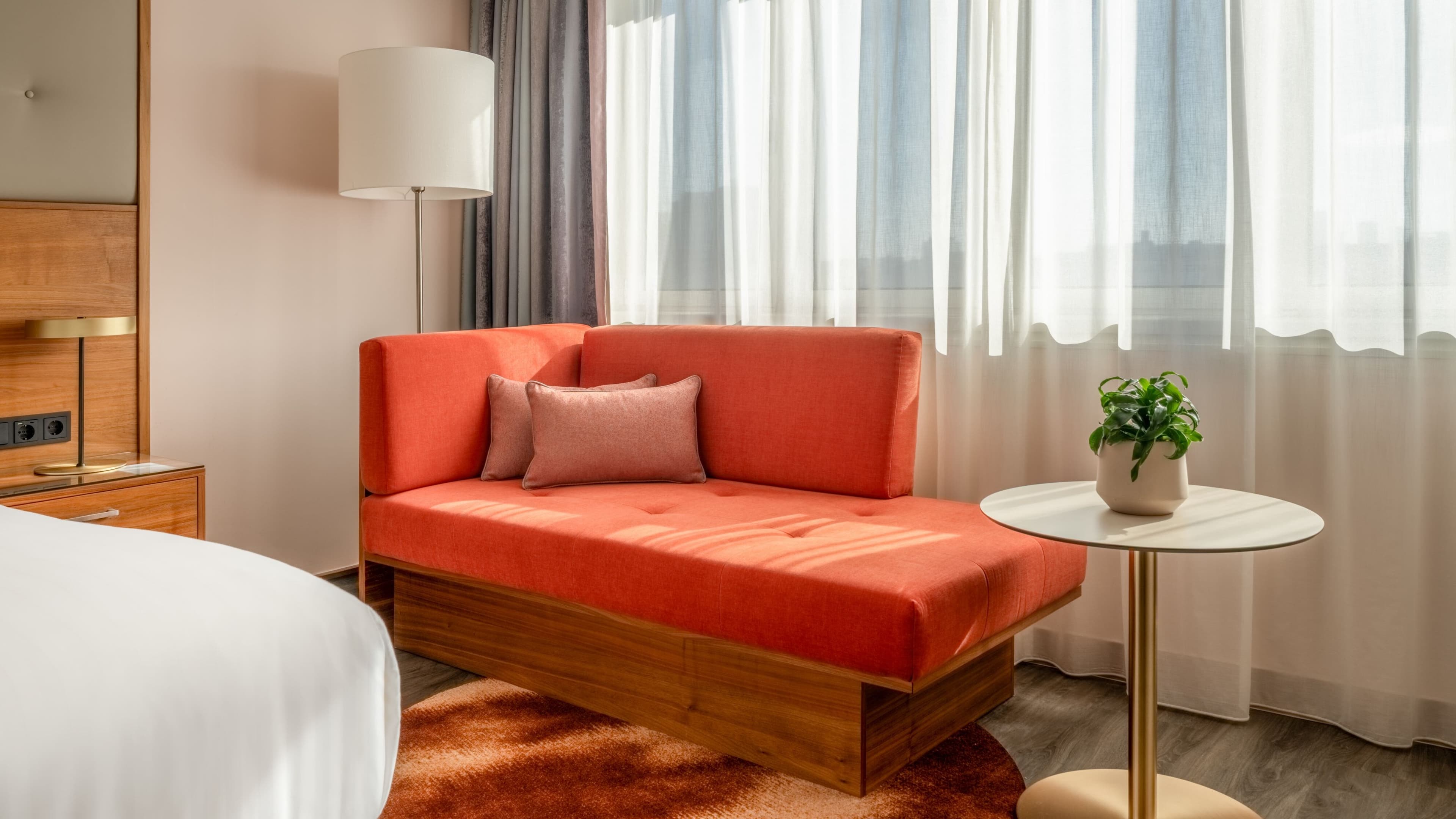 Executive Room - Image 3