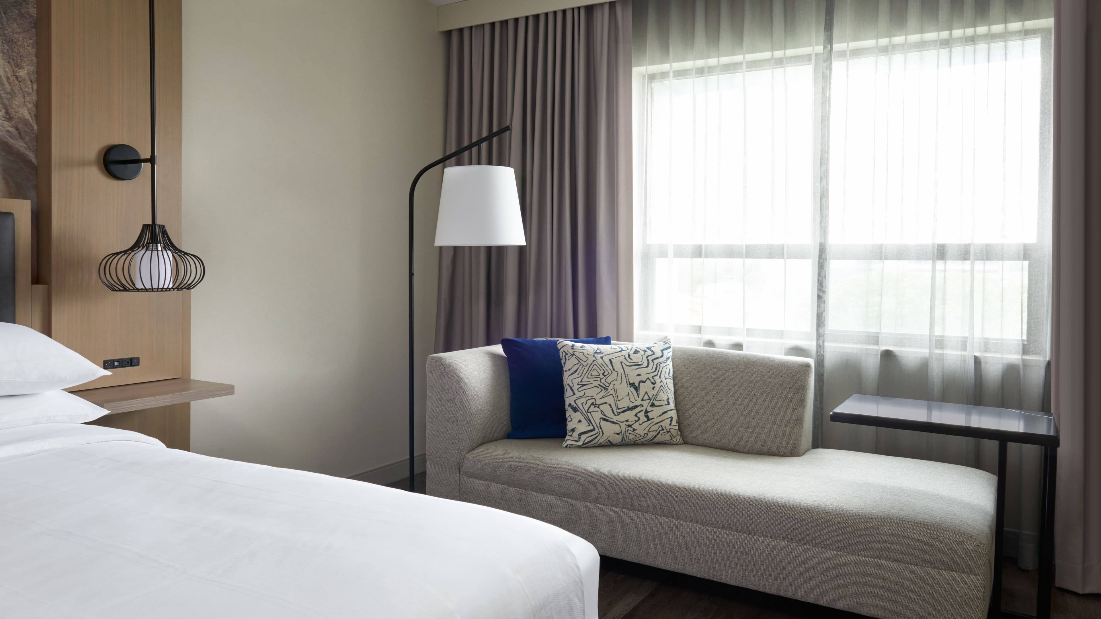 Kingston Marriott - Image 3