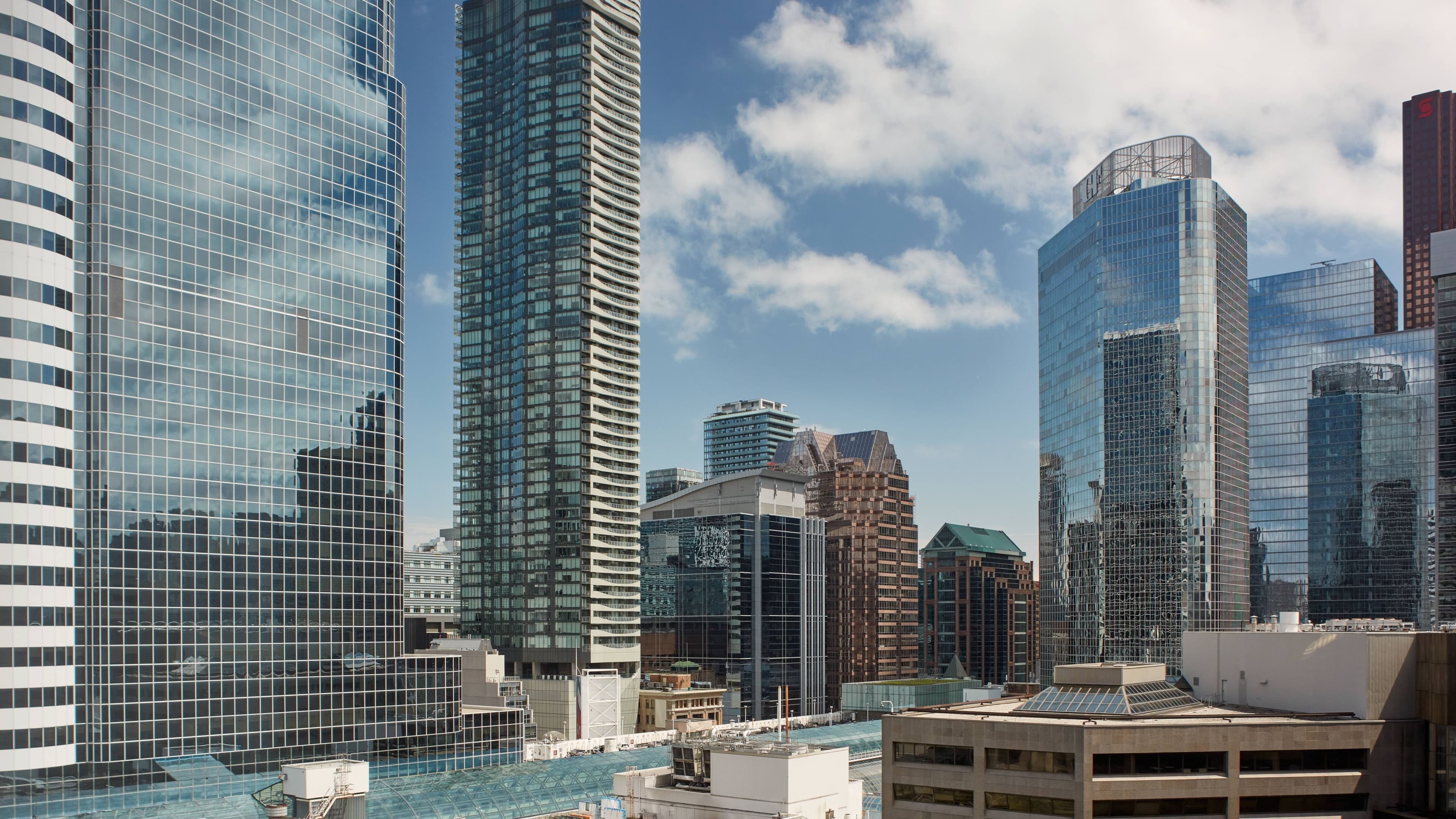 Marriott Downtown at CF Toronto Eaton Centre — 24