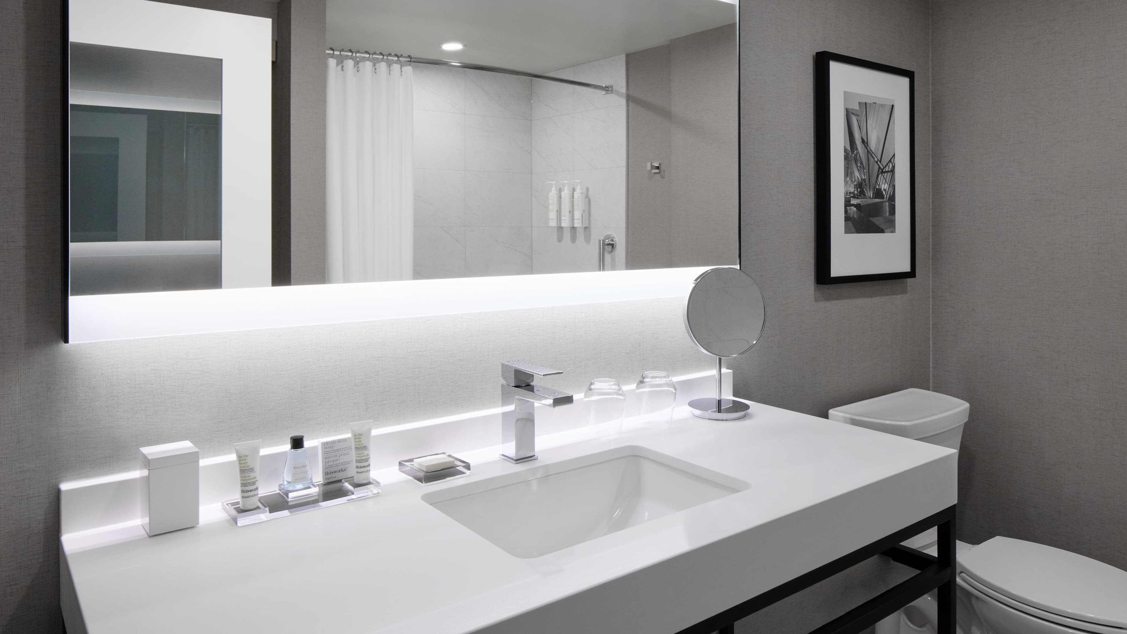 Toronto Airport Marriott Hotel — 10
