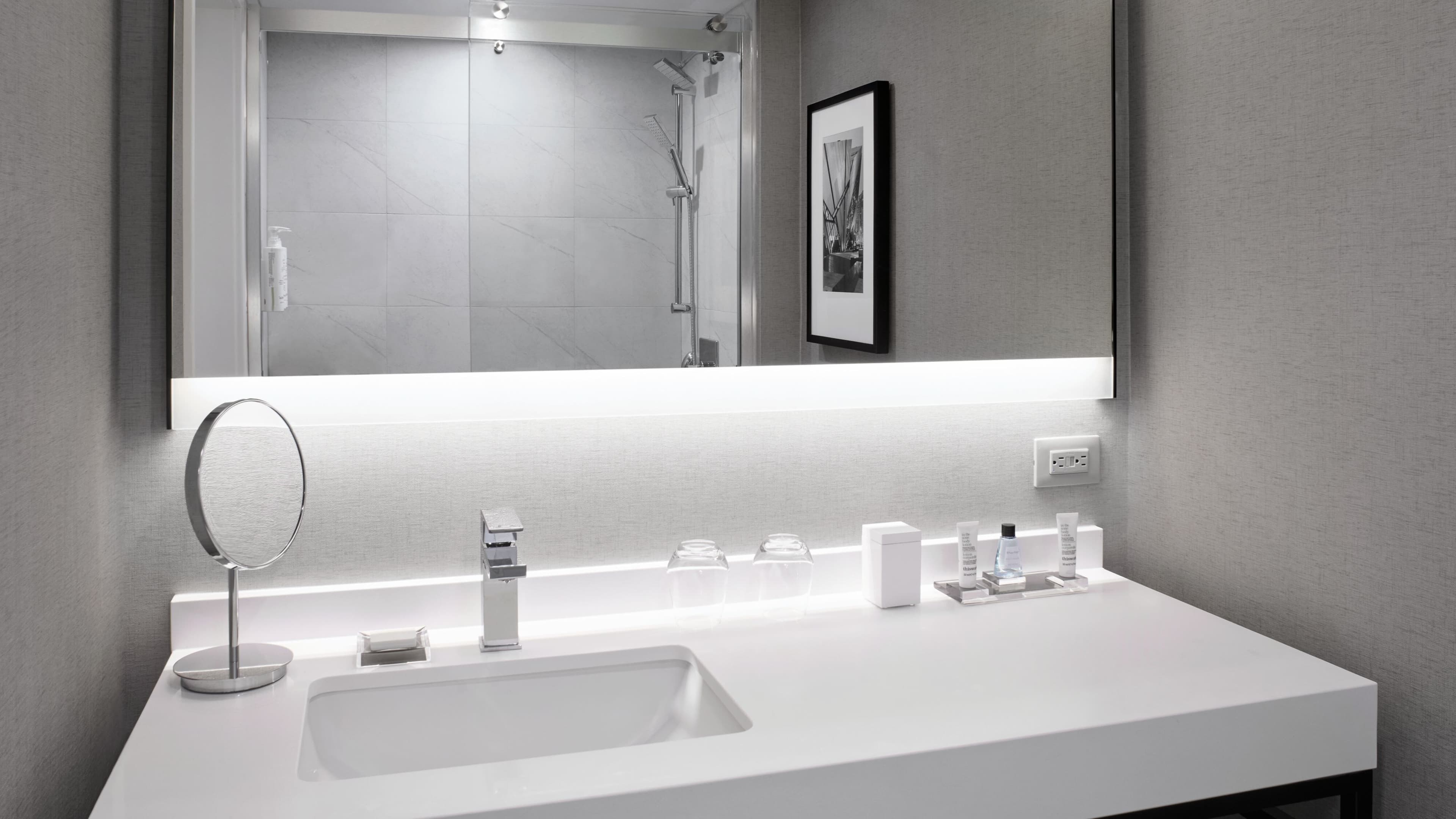 Toronto Airport Marriott Hotel — 19
