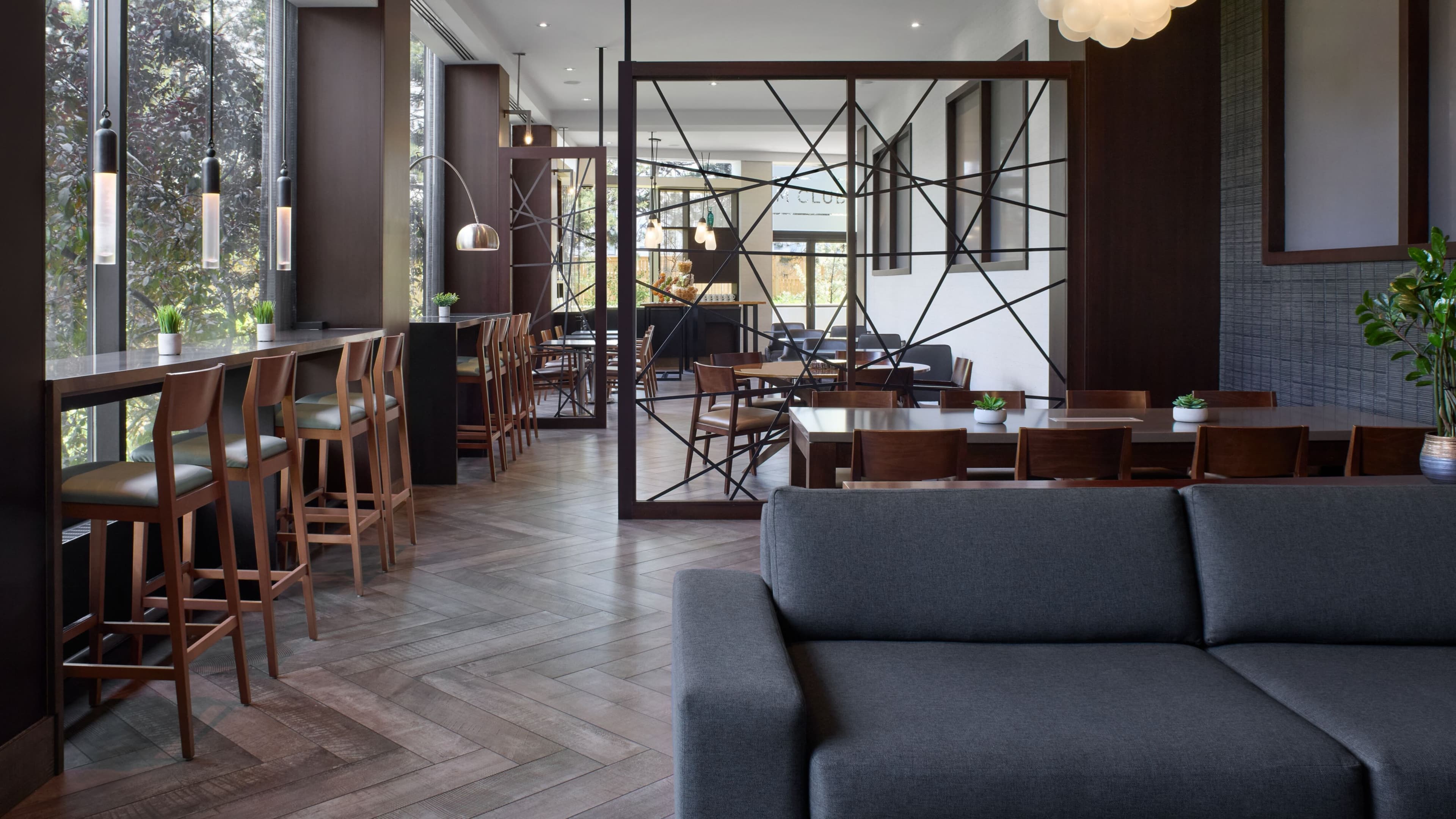 Toronto Airport Marriott Hotel — 18