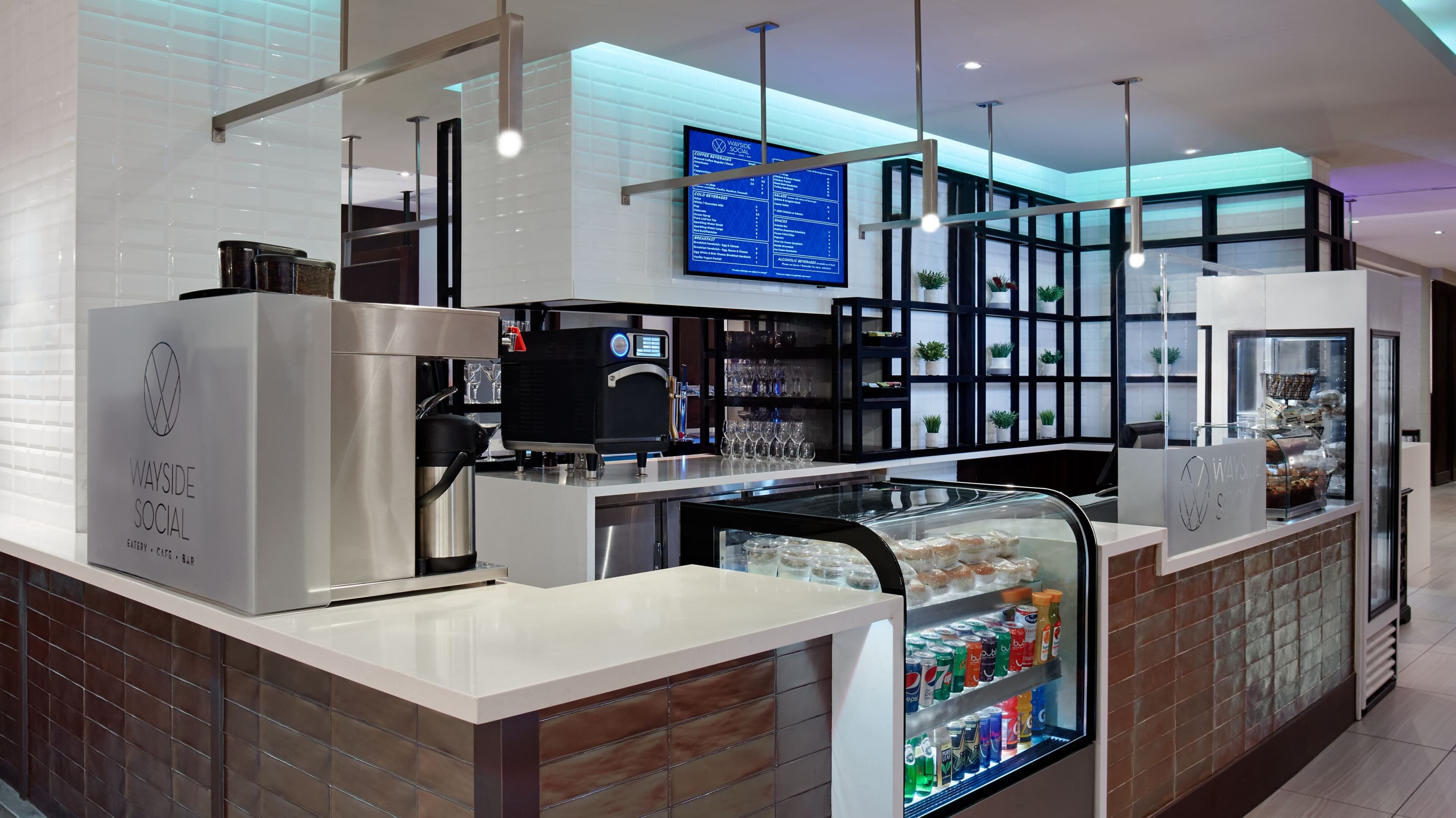 M Club lounge access - Image 14