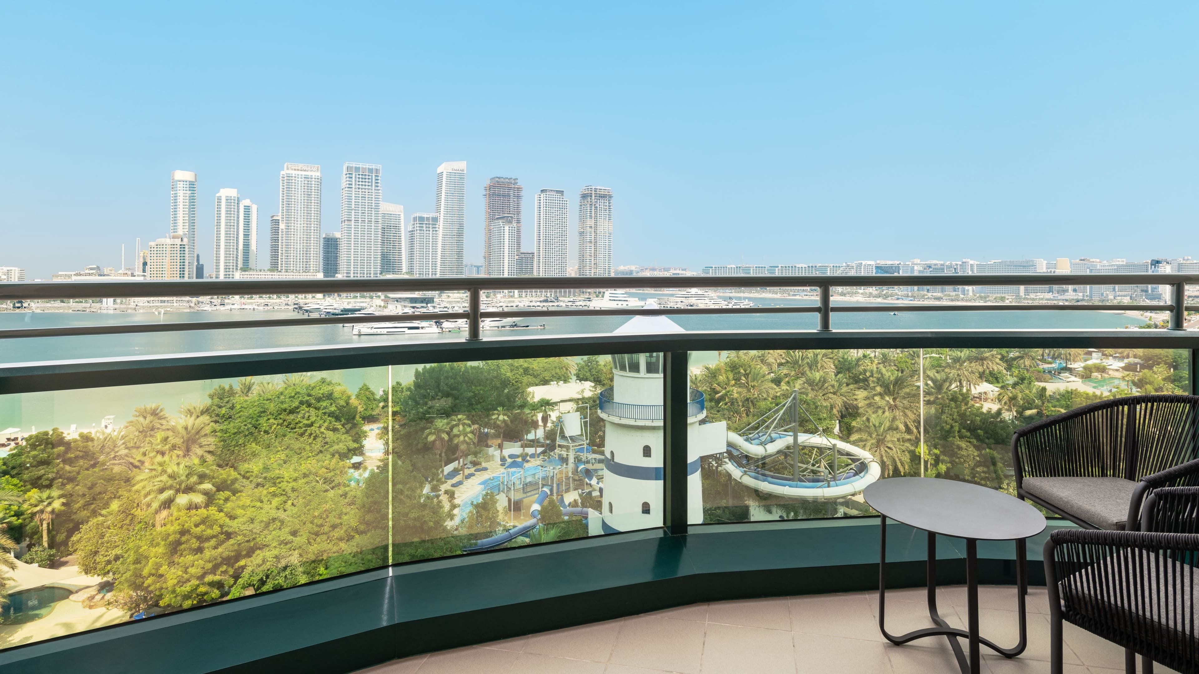 Deluxe Sea View - Image 6