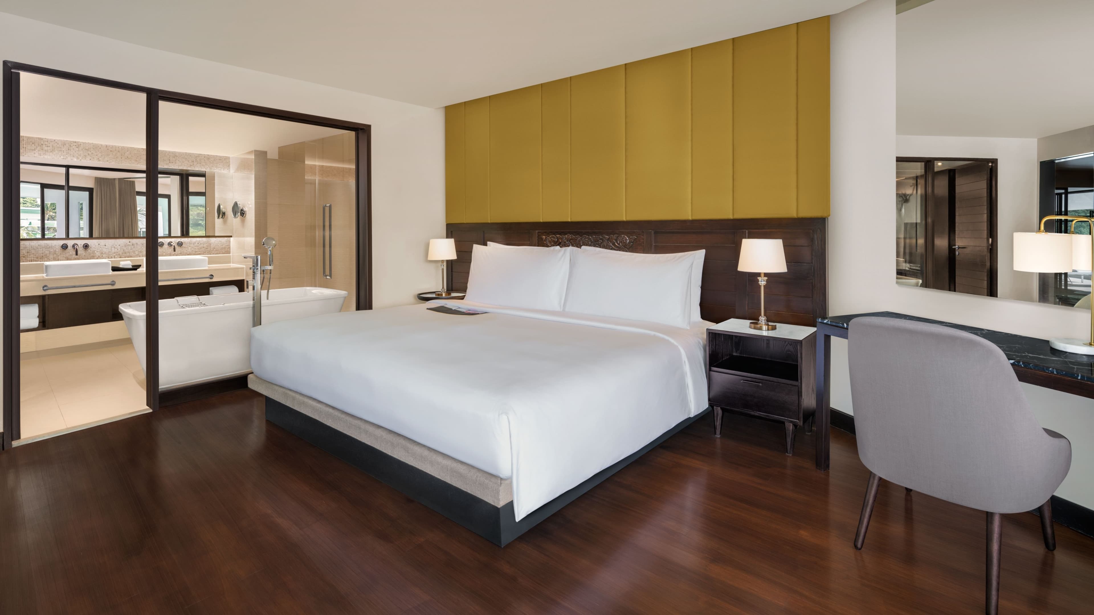 Le Méridien Phuket Beach Resort — 38