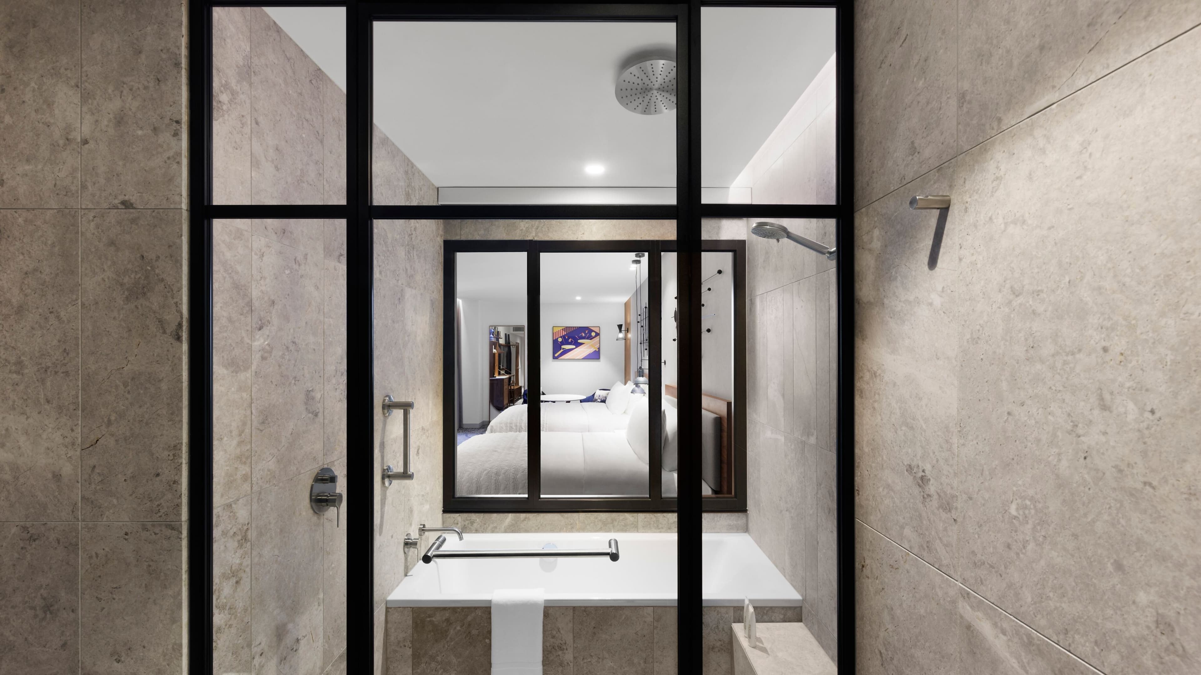 Le Méridien Melbourne — 73