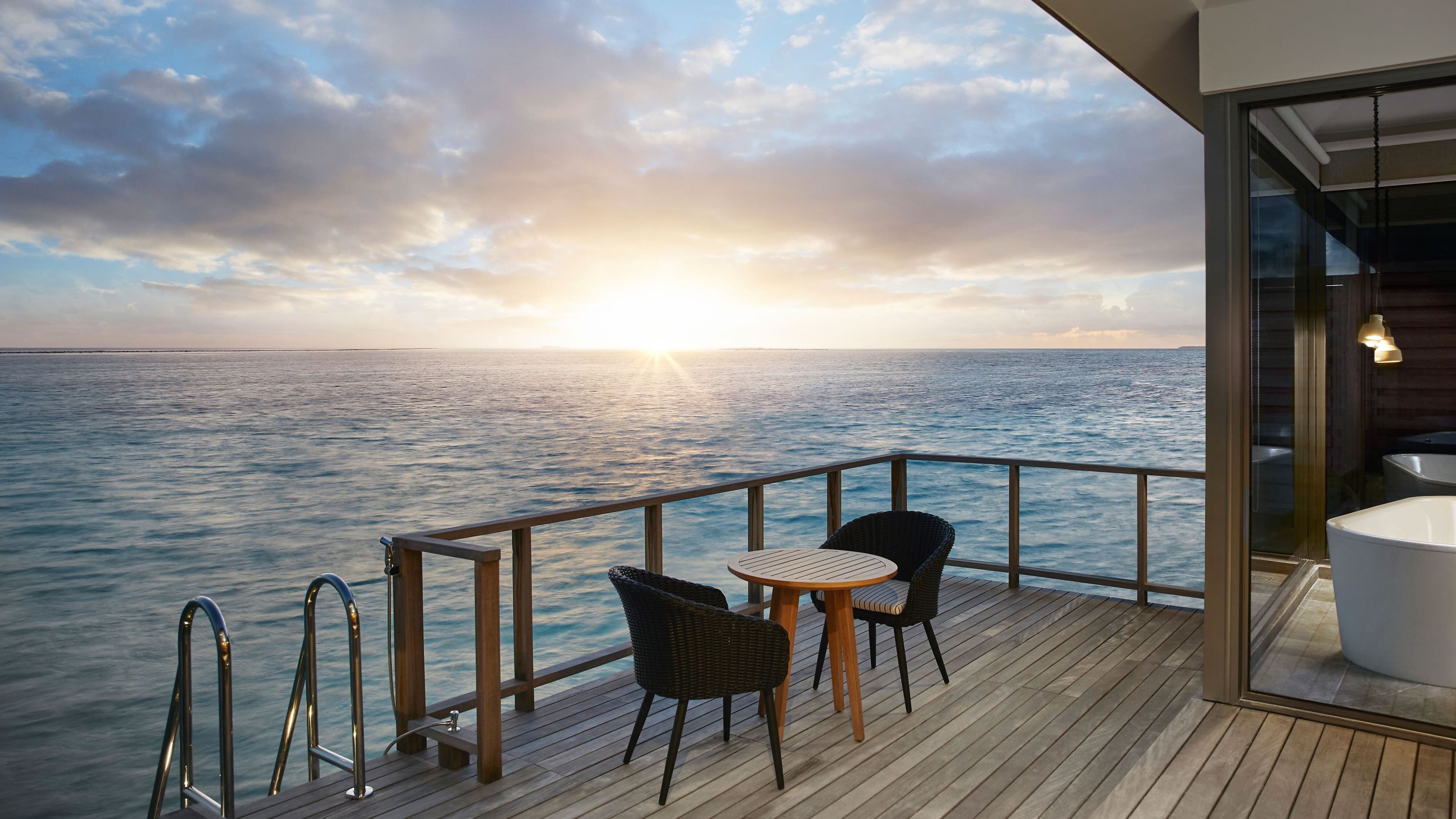 Le Méridien Maldives Resort & Spa — 14