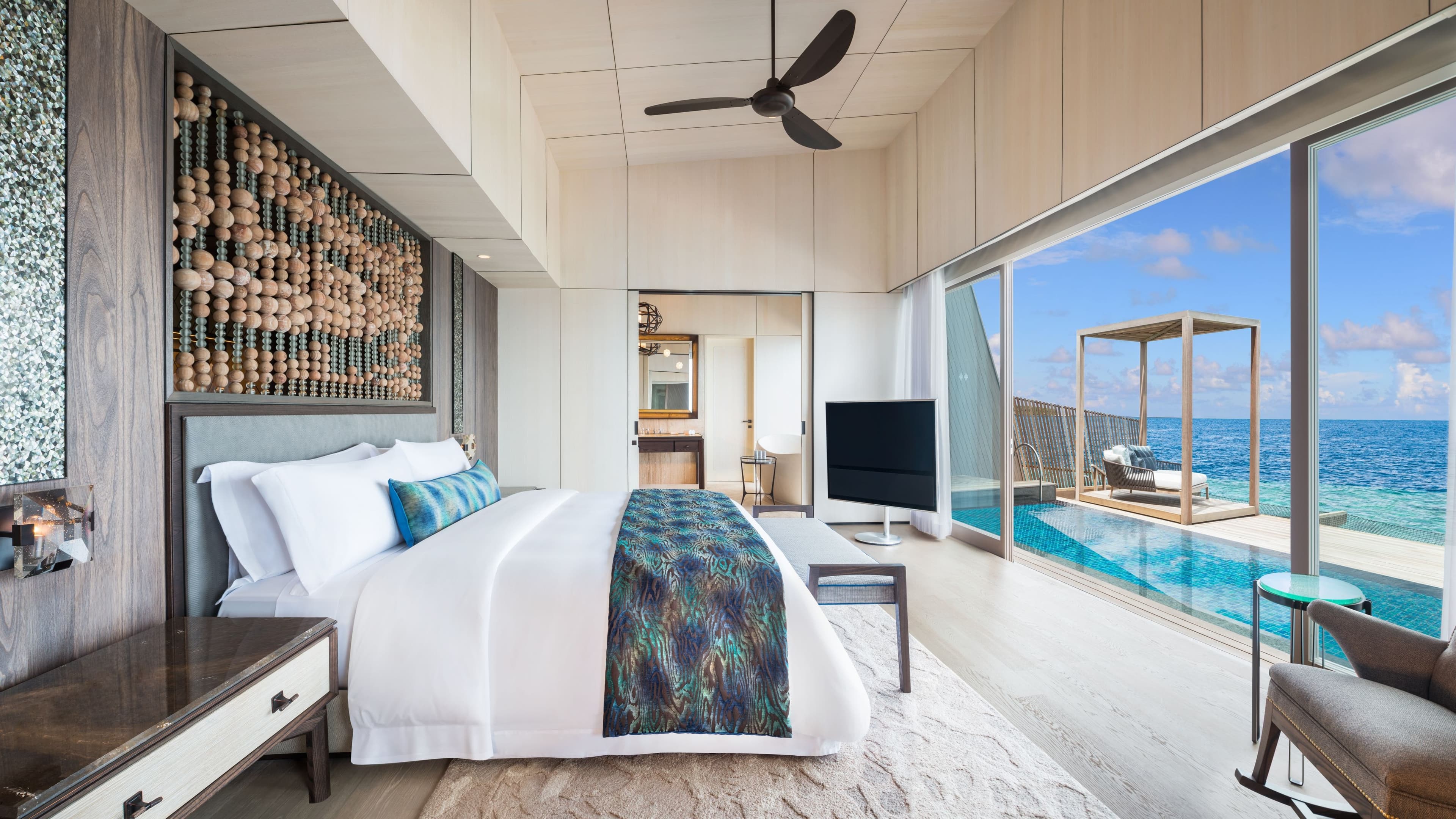 The St. Regis Maldives Vommuli Resort — 33