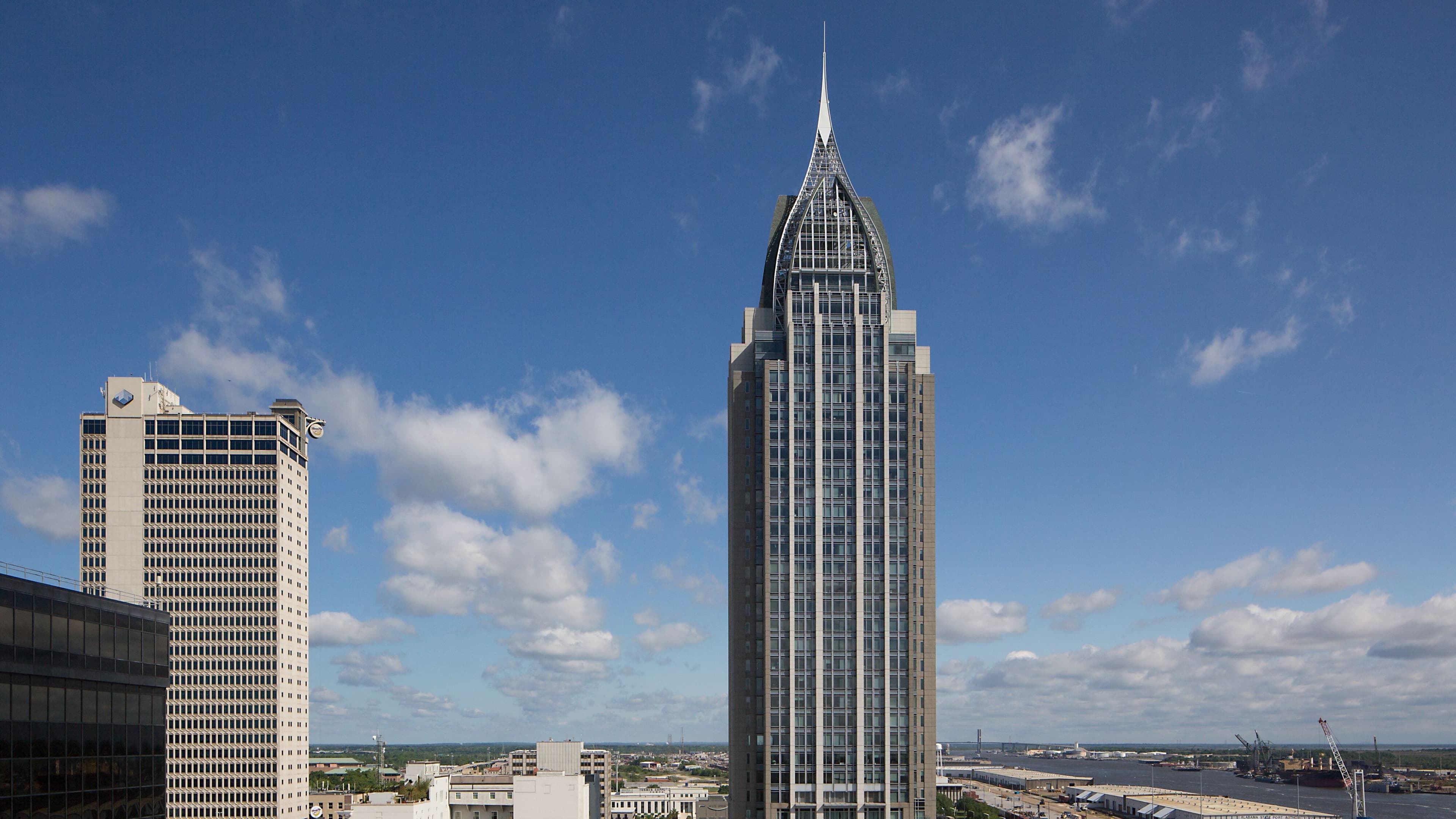 Deluxe Guest room - Image 5