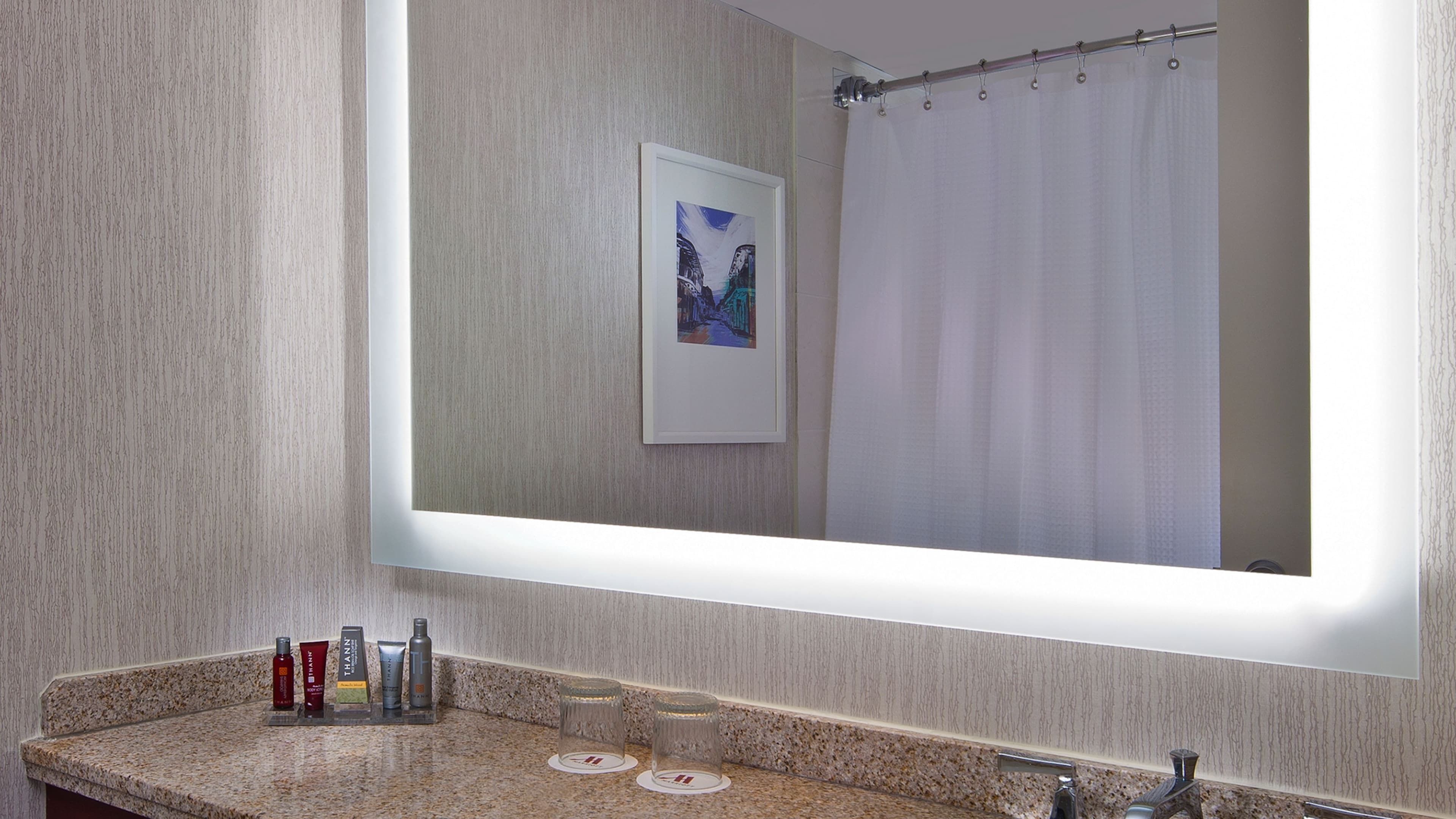 M Club lounge access - Image 11