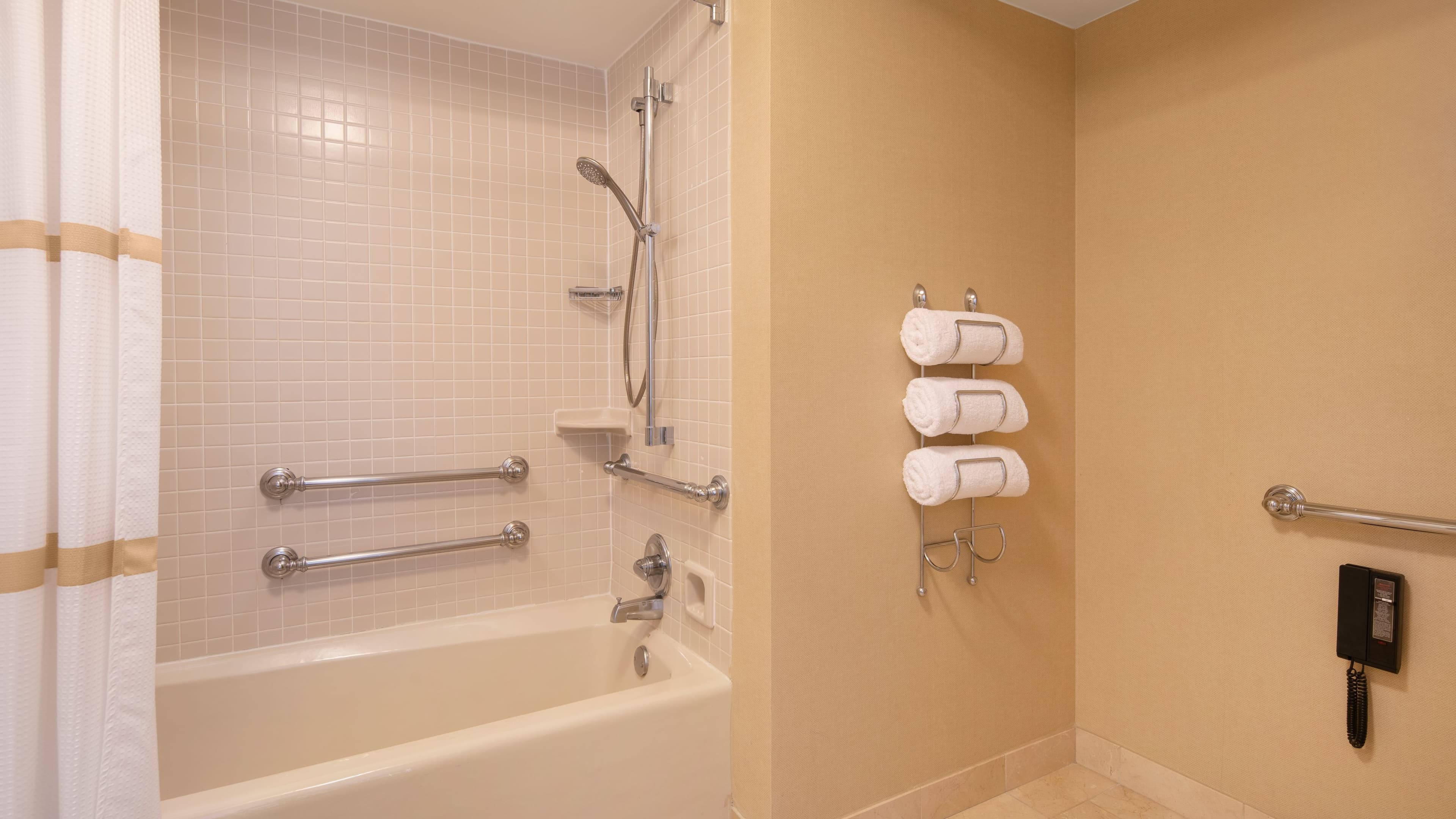 1 Bedroom Suite - Image 8