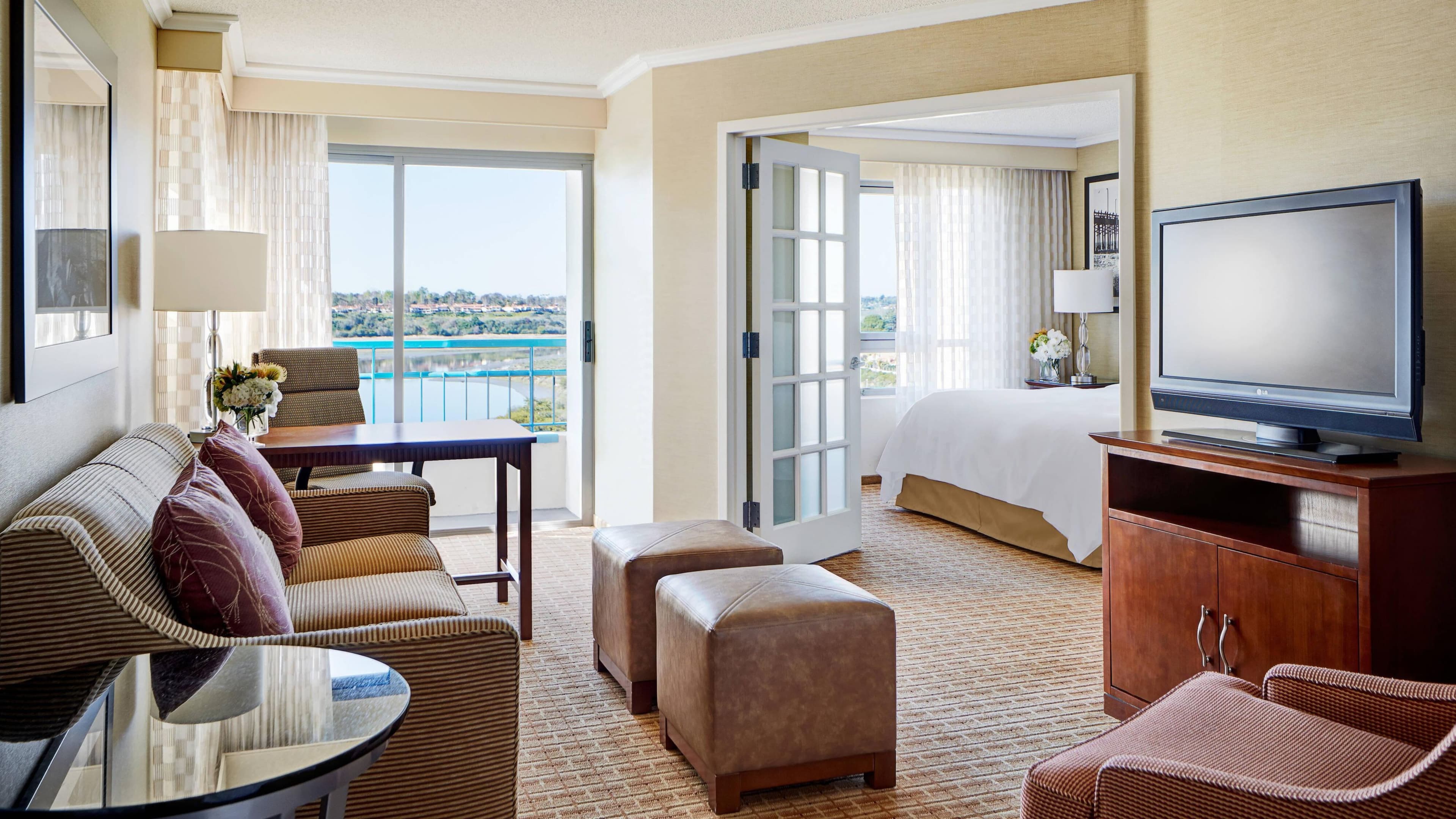 Newport Beach Marriott Bayview - Image 2