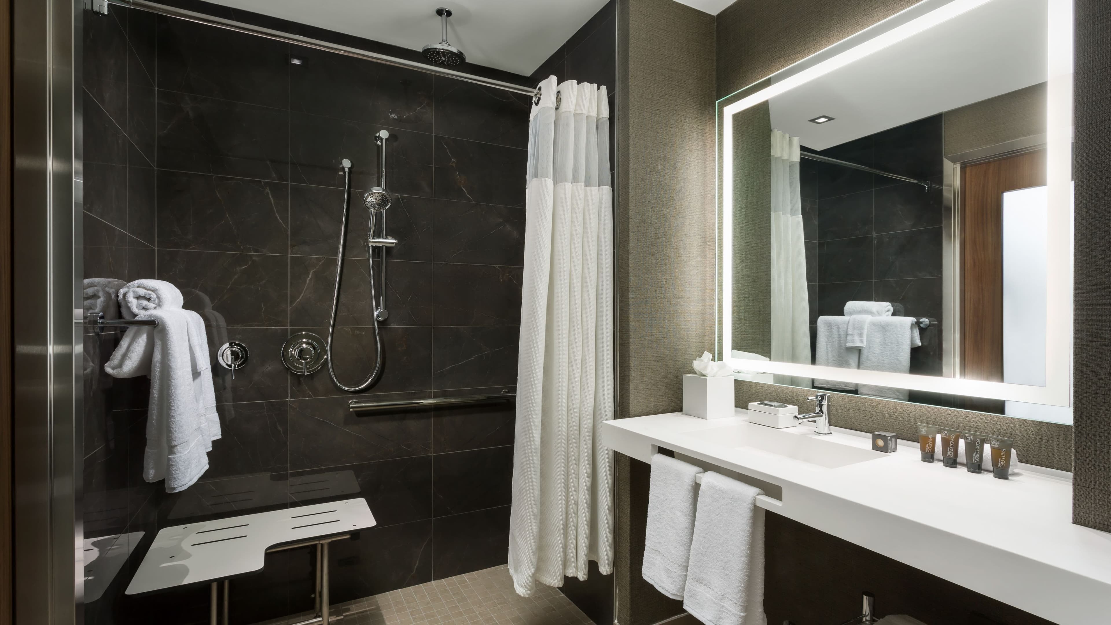 Holiday Inn New York City - Times Square — 8