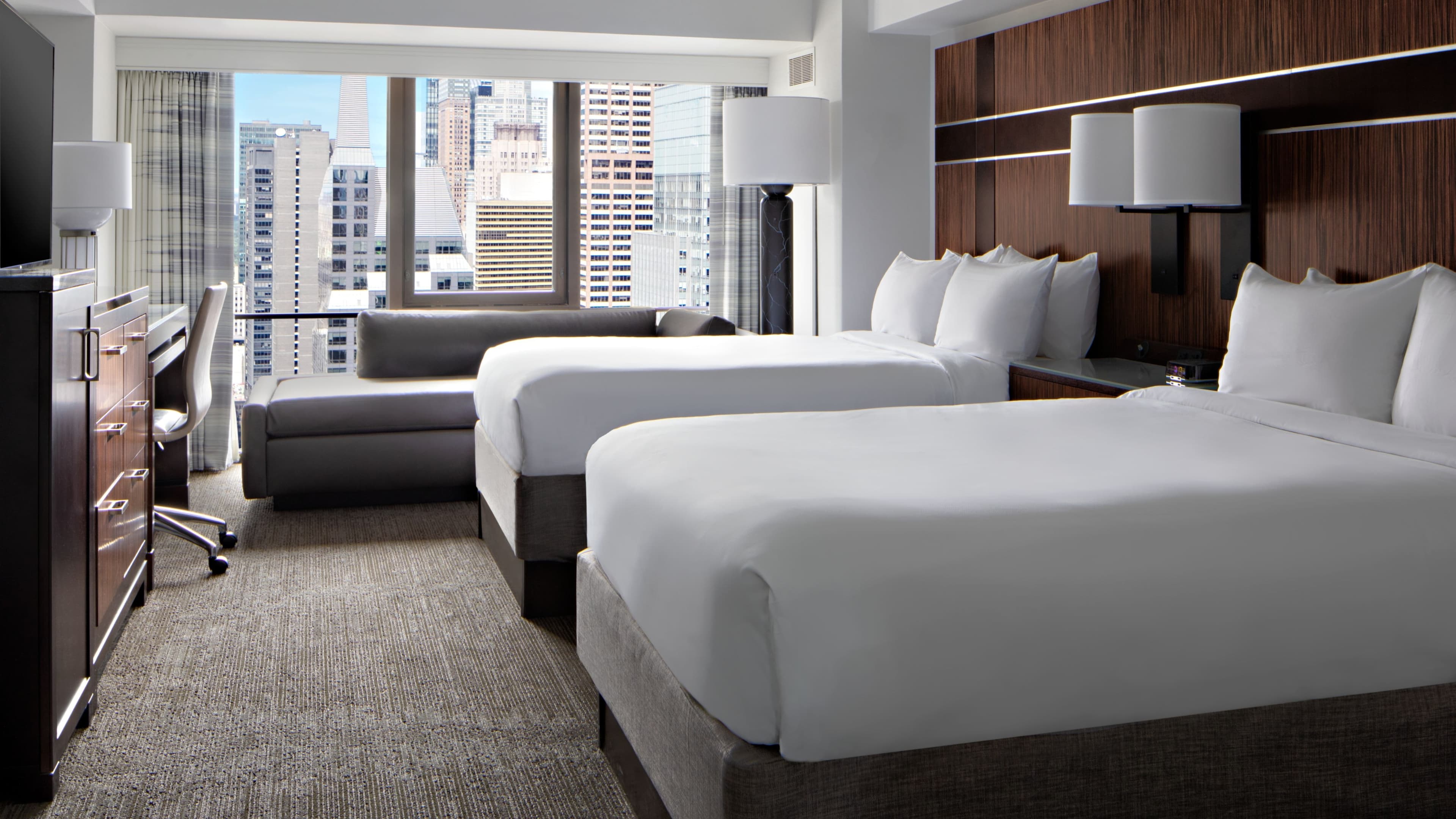 New York Marriott Marquis — 16