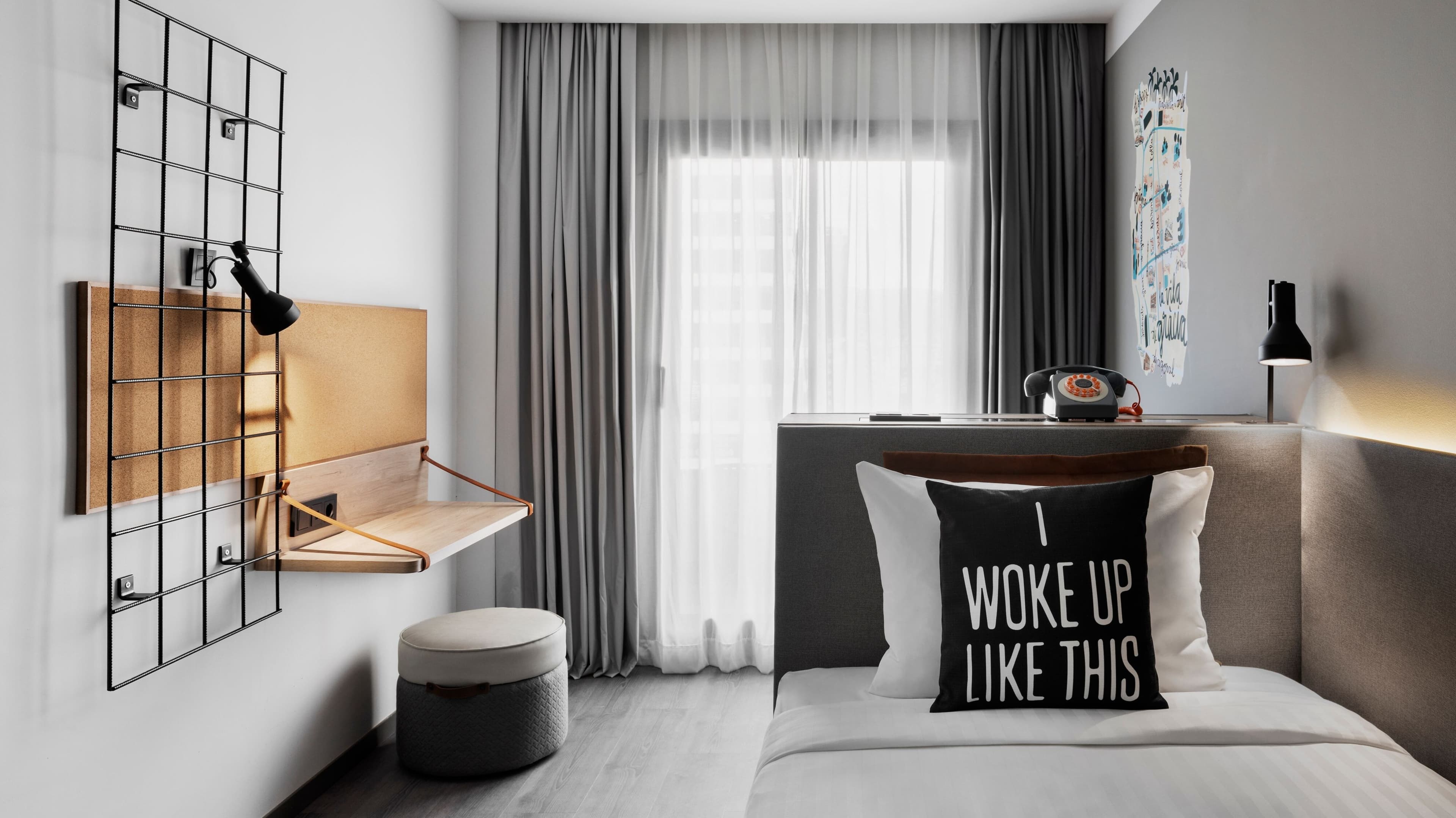 Moxy Barcelona — 4