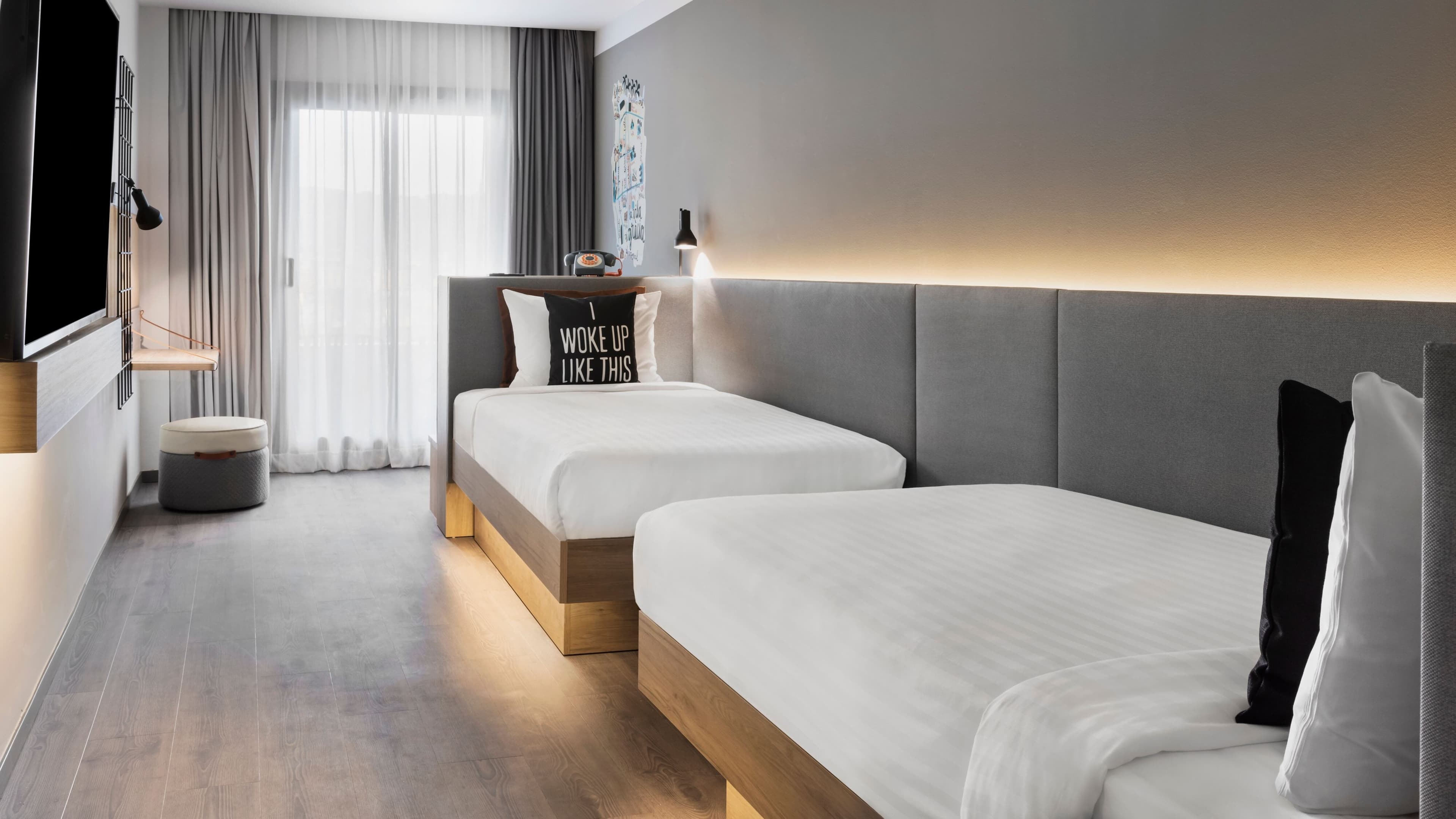 Moxy Barcelona — 6