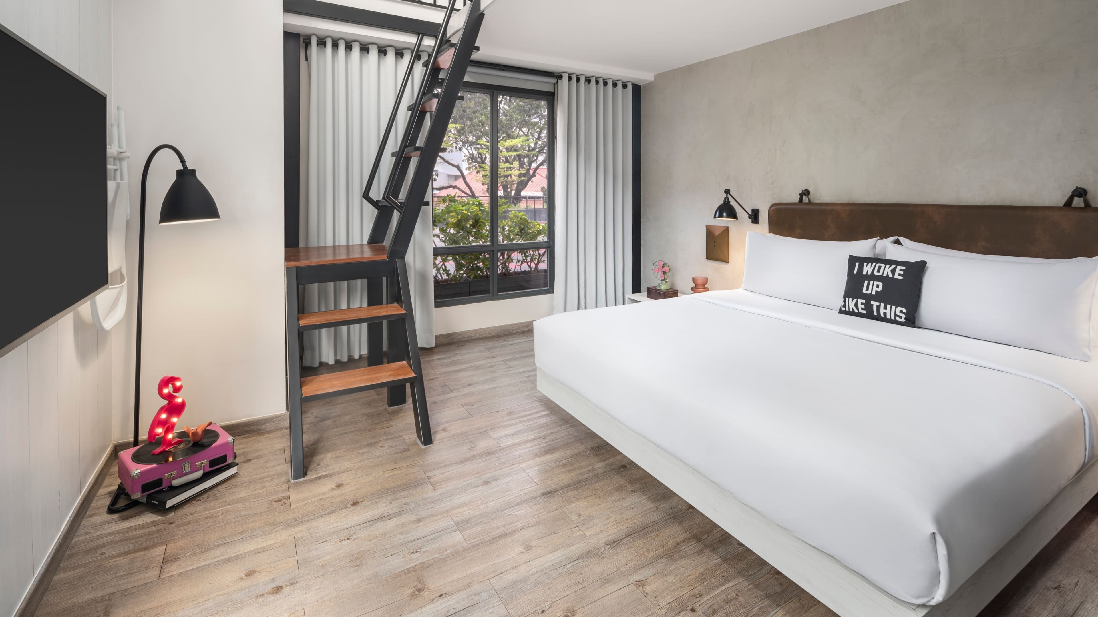 Moxy Bandung — 10