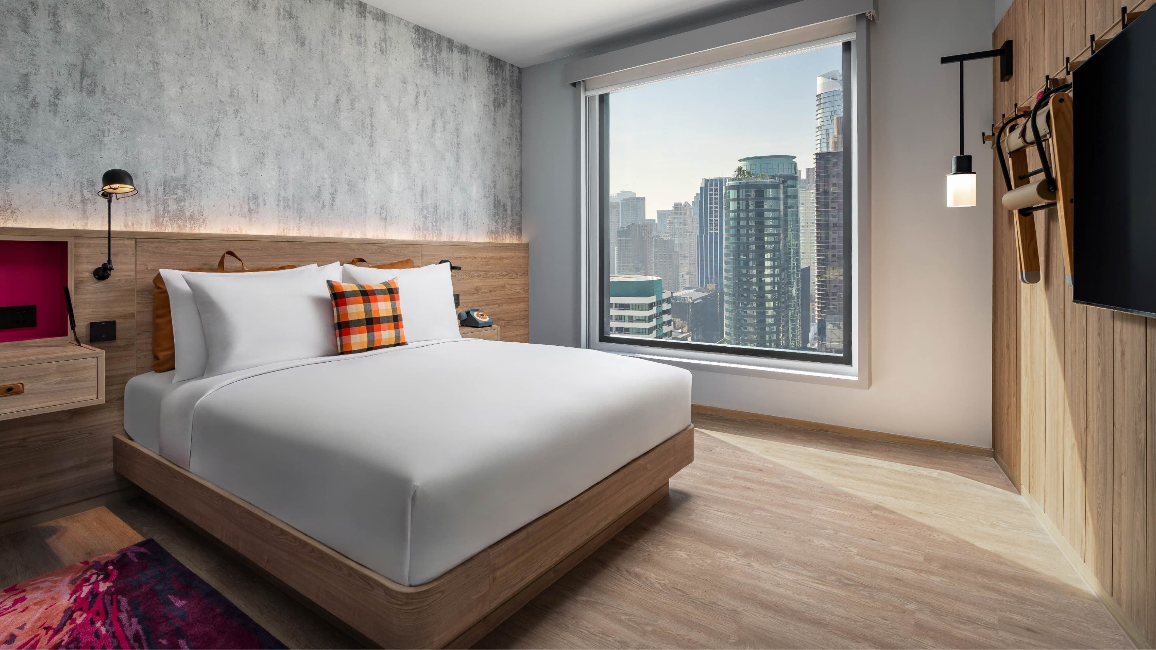 Moxy Bangkok Ratchaprasong — 11
