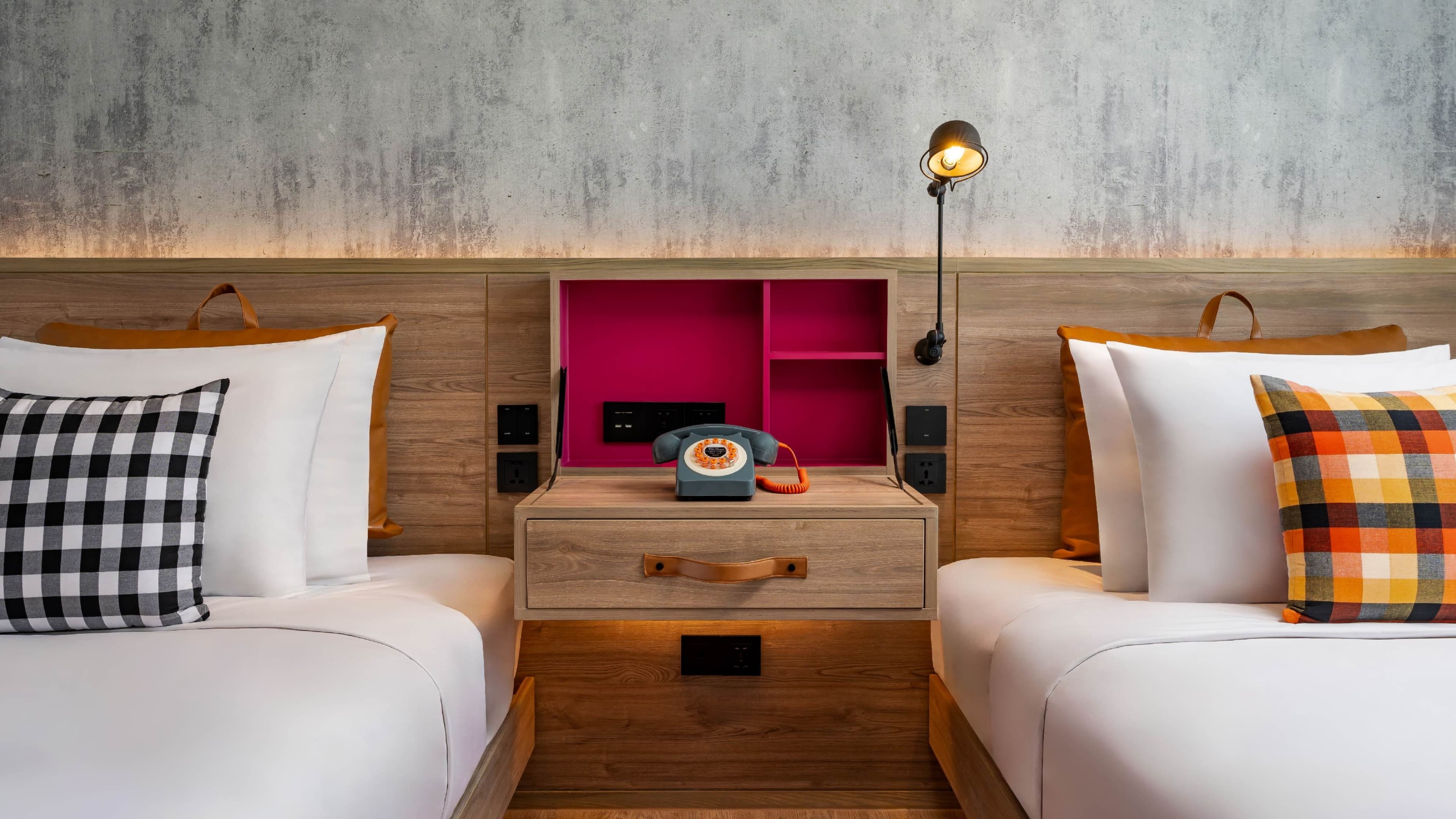Moxy Bangkok Ratchaprasong - Image 3