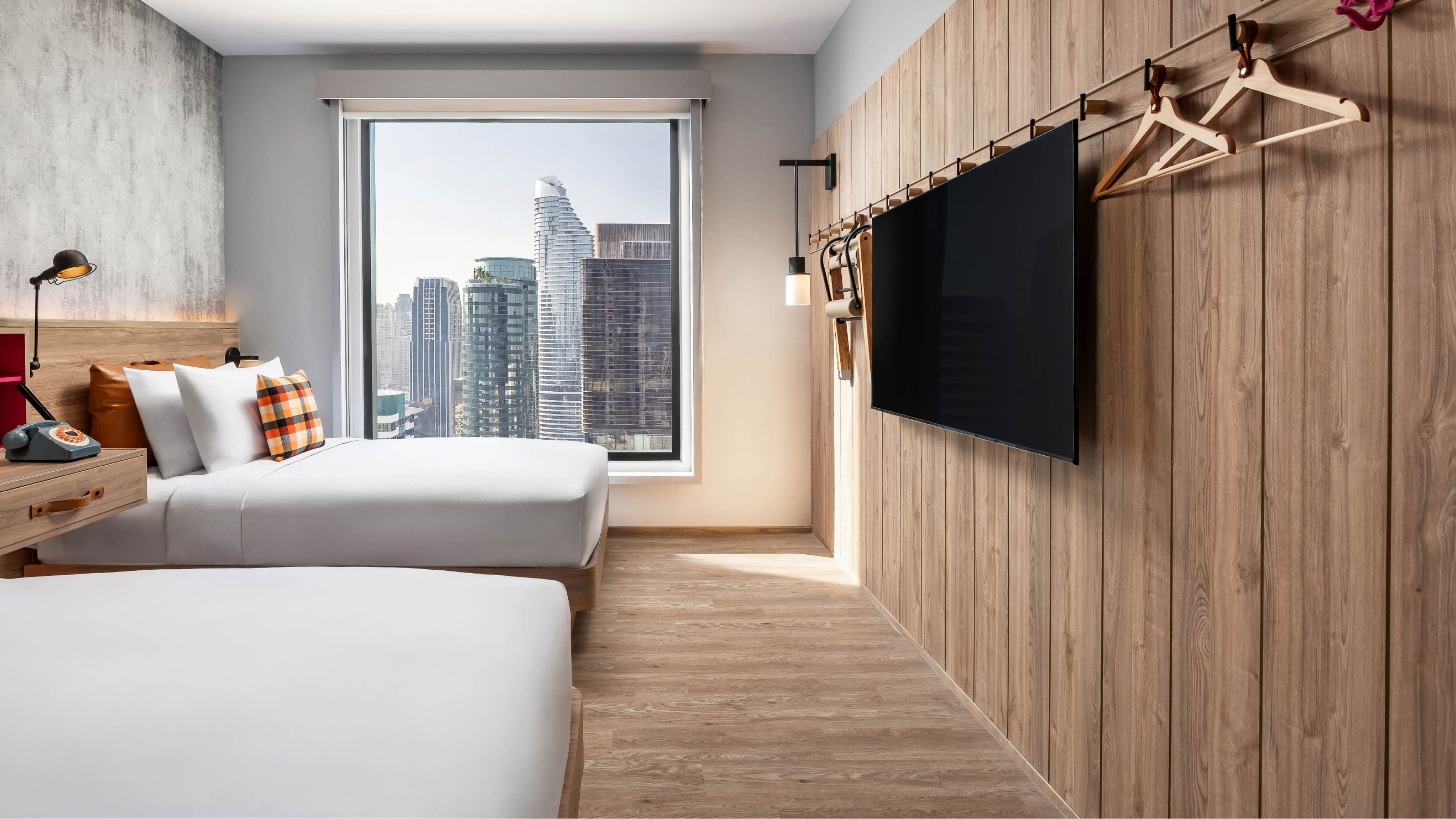 Moxy Bangkok Ratchaprasong - Image 2