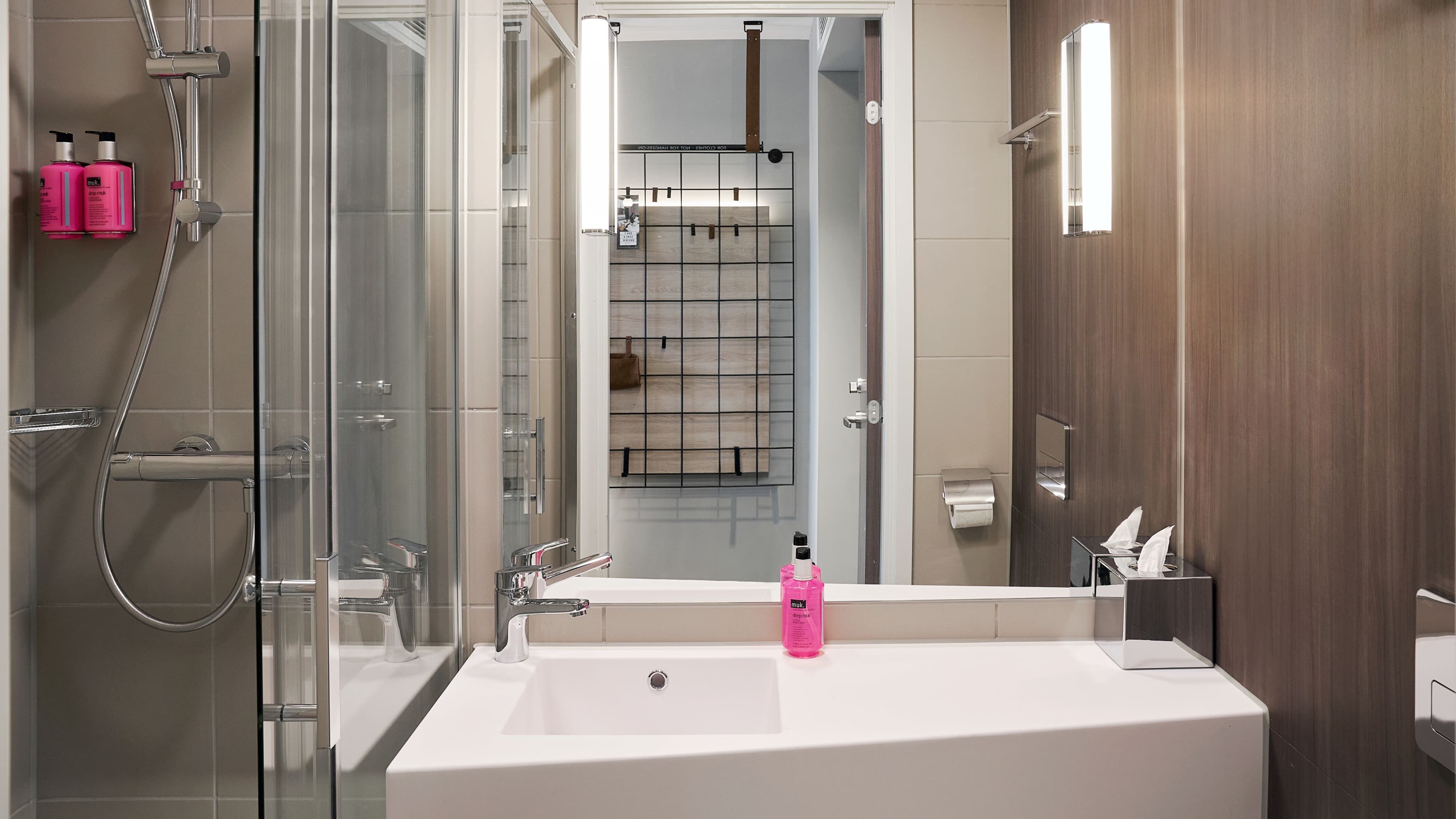 Moxy Bristol — 12