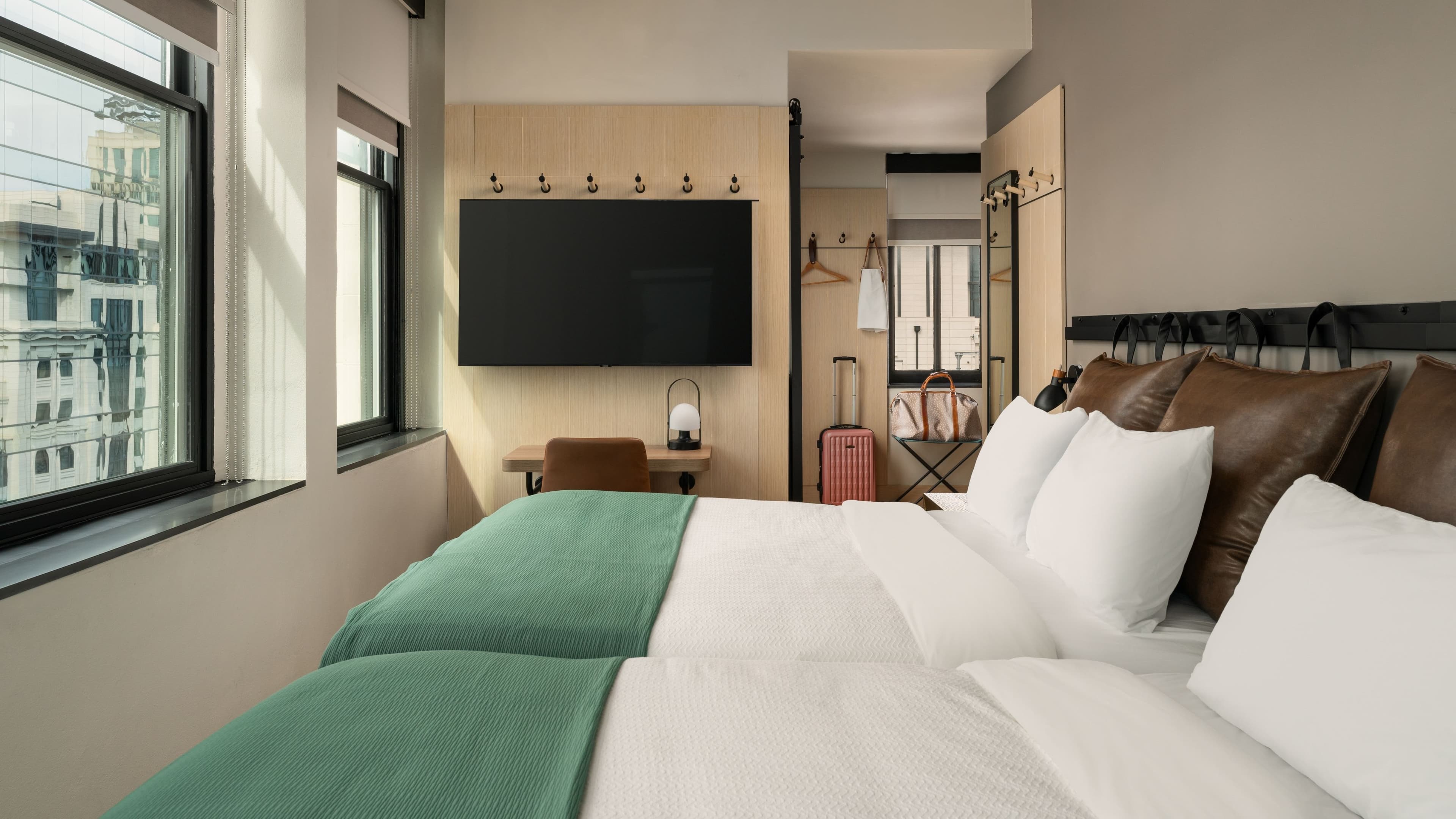 Moxy Columbia Downtown - Image 4