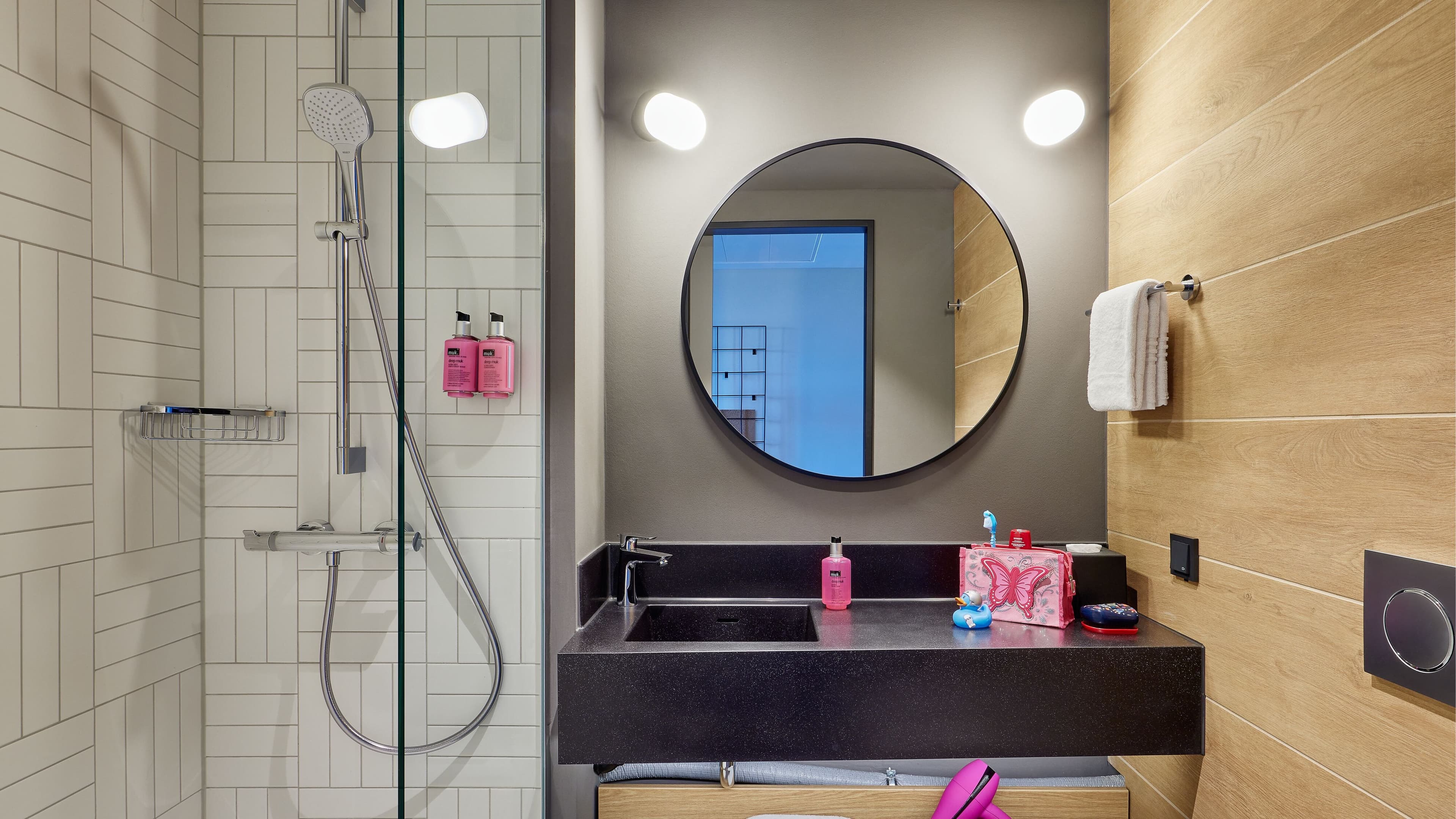 Moxy Cologne Muelheim — 7