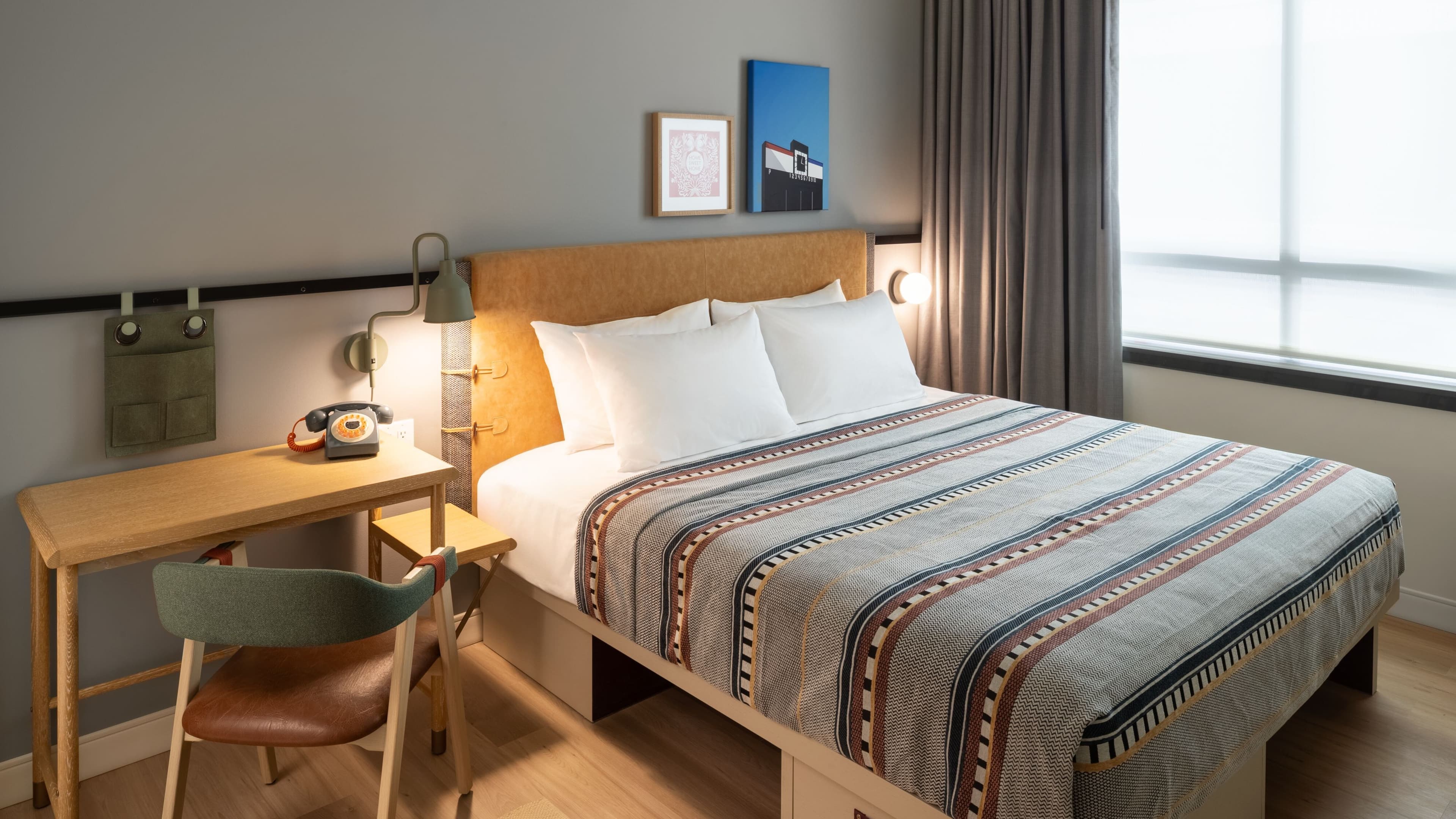 Moxy Cincinnati Downtown - Image 2