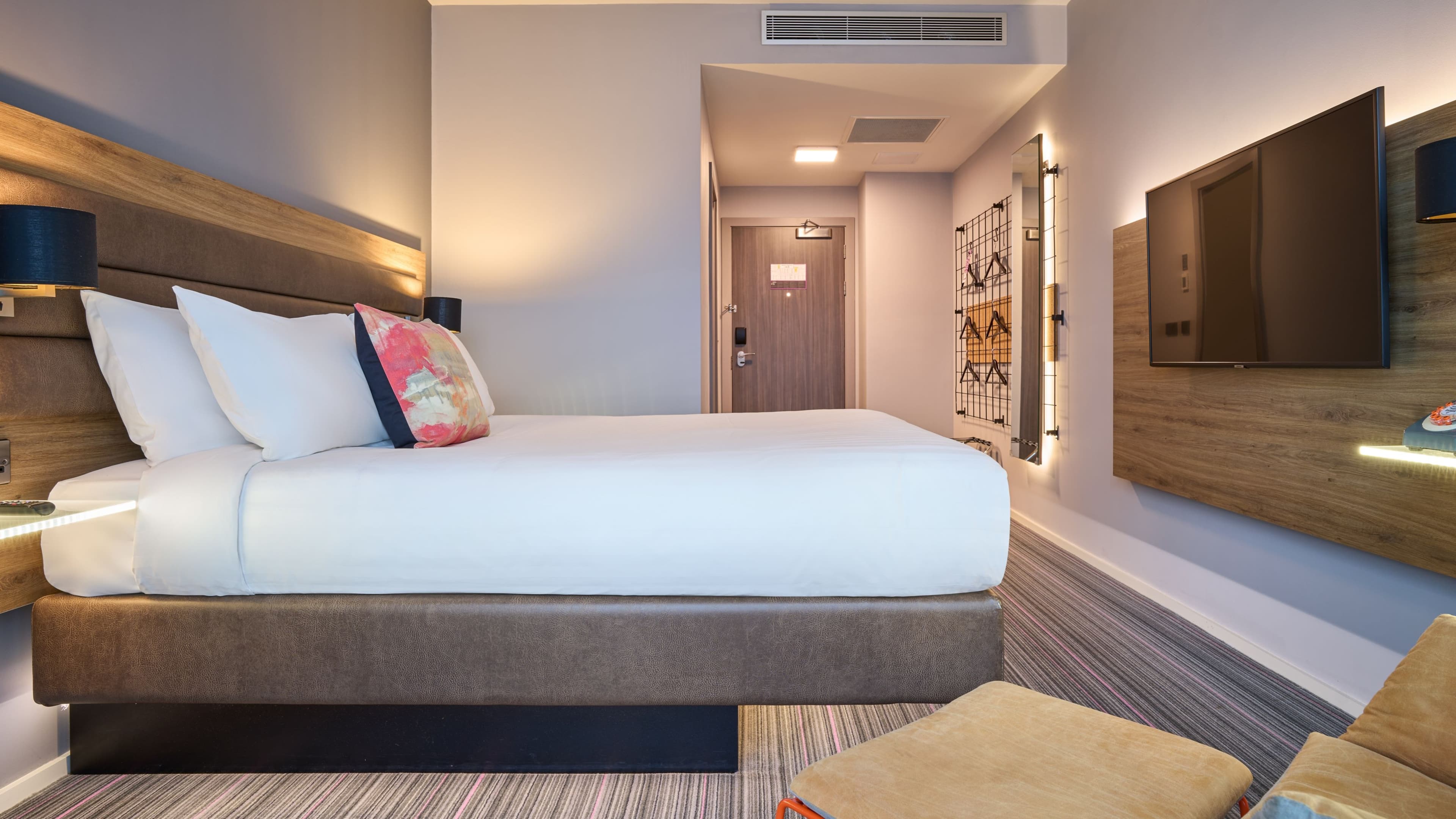 Moxy Dublin City - Image 3