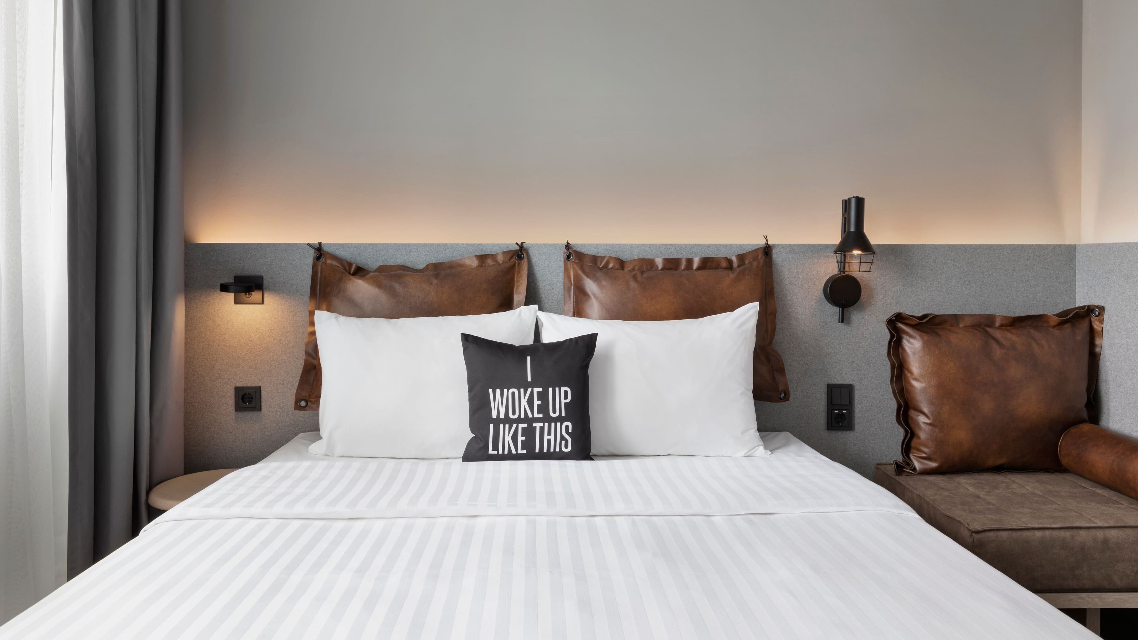Moxy Duesseldorf City - Image 3