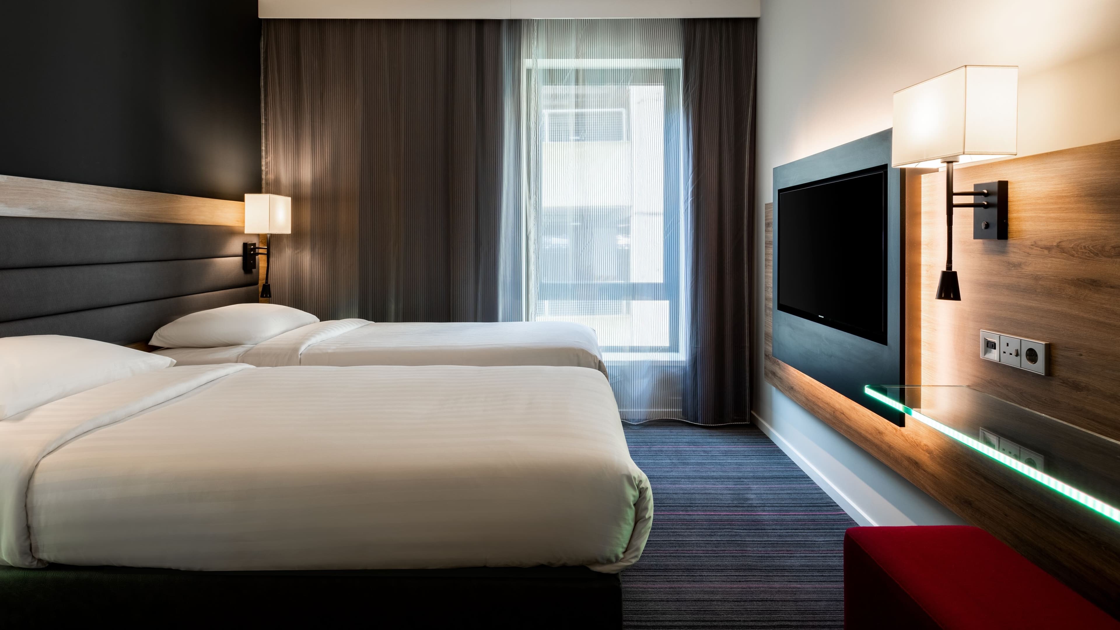 Moxy Glasgow SEC — 8