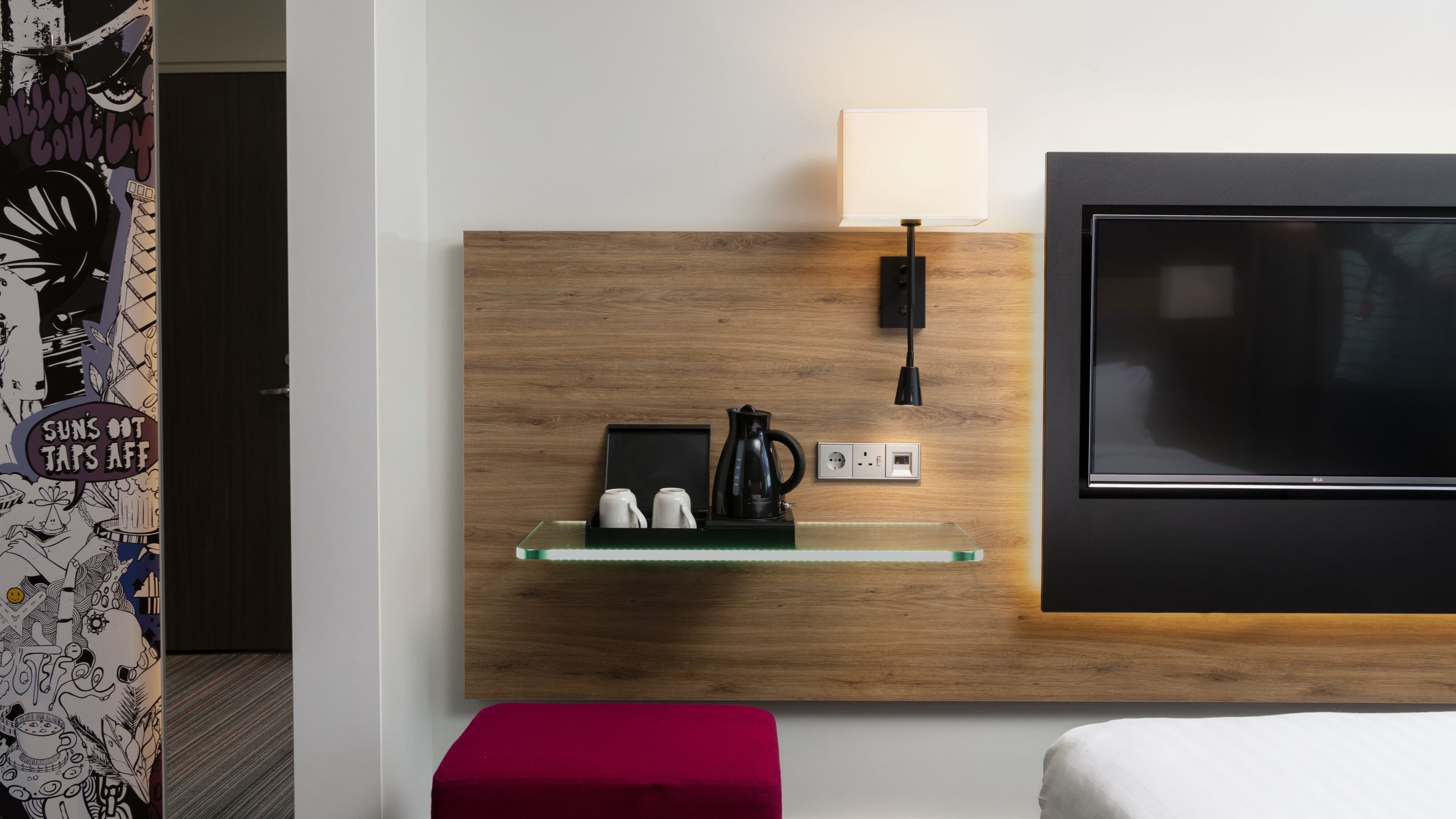 Moxy Twin Sleeper - Image 1