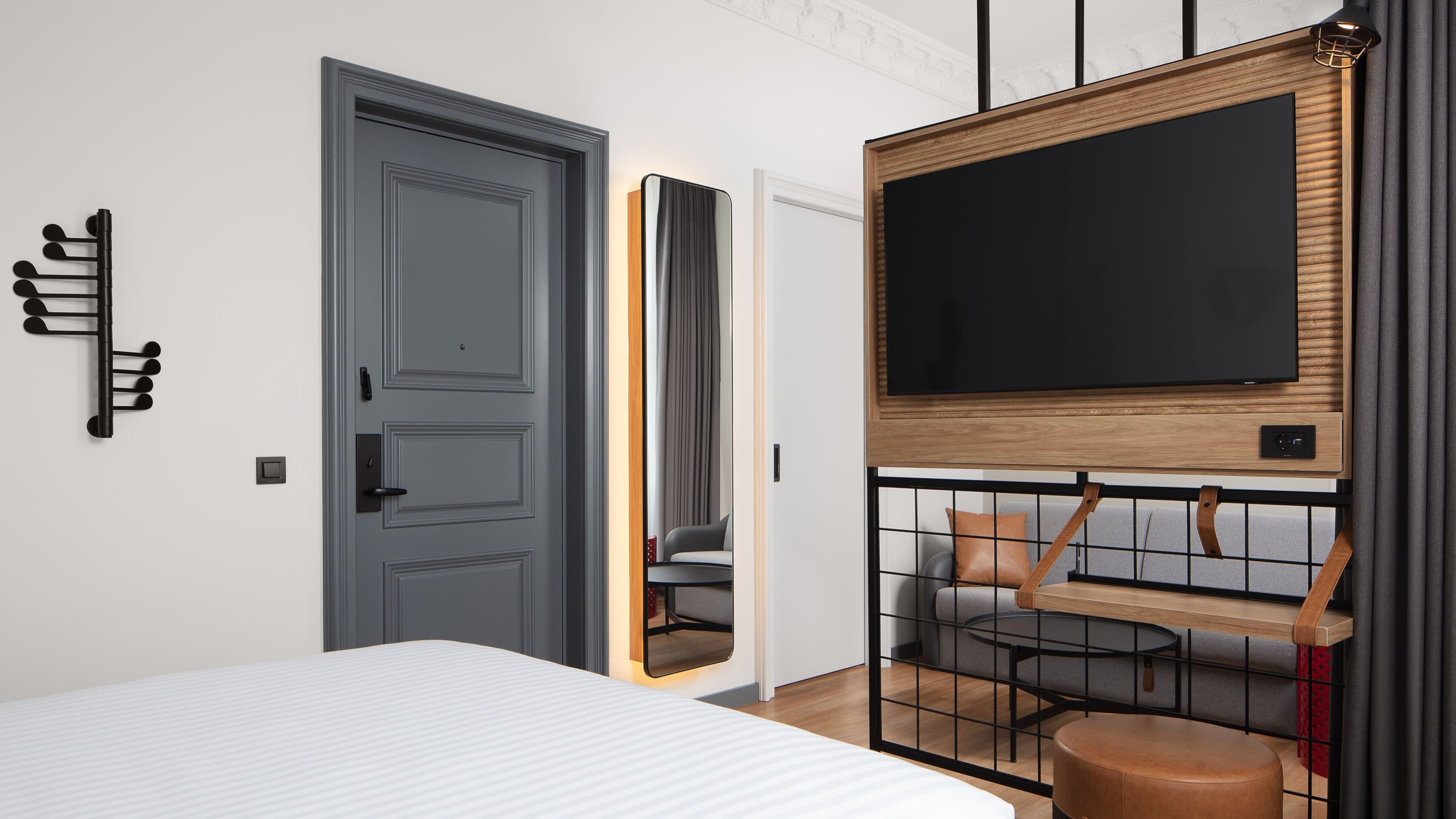 Moxy Istanbul Beyoglu — 21