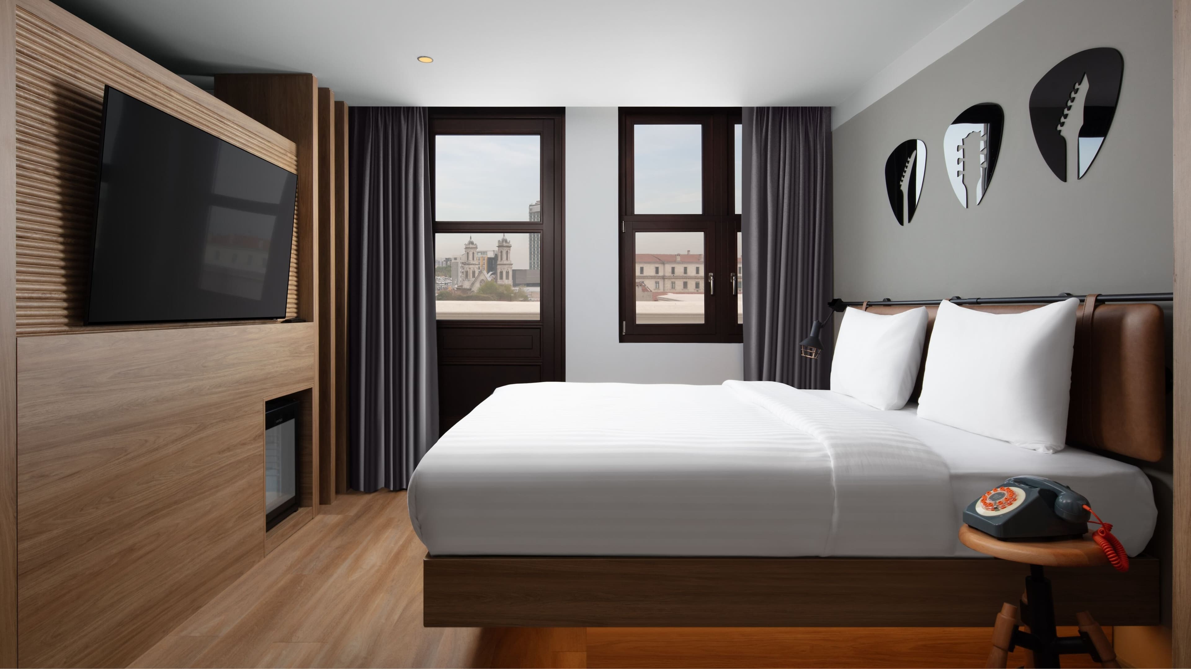 Moxy Istanbul Beyoglu — 29