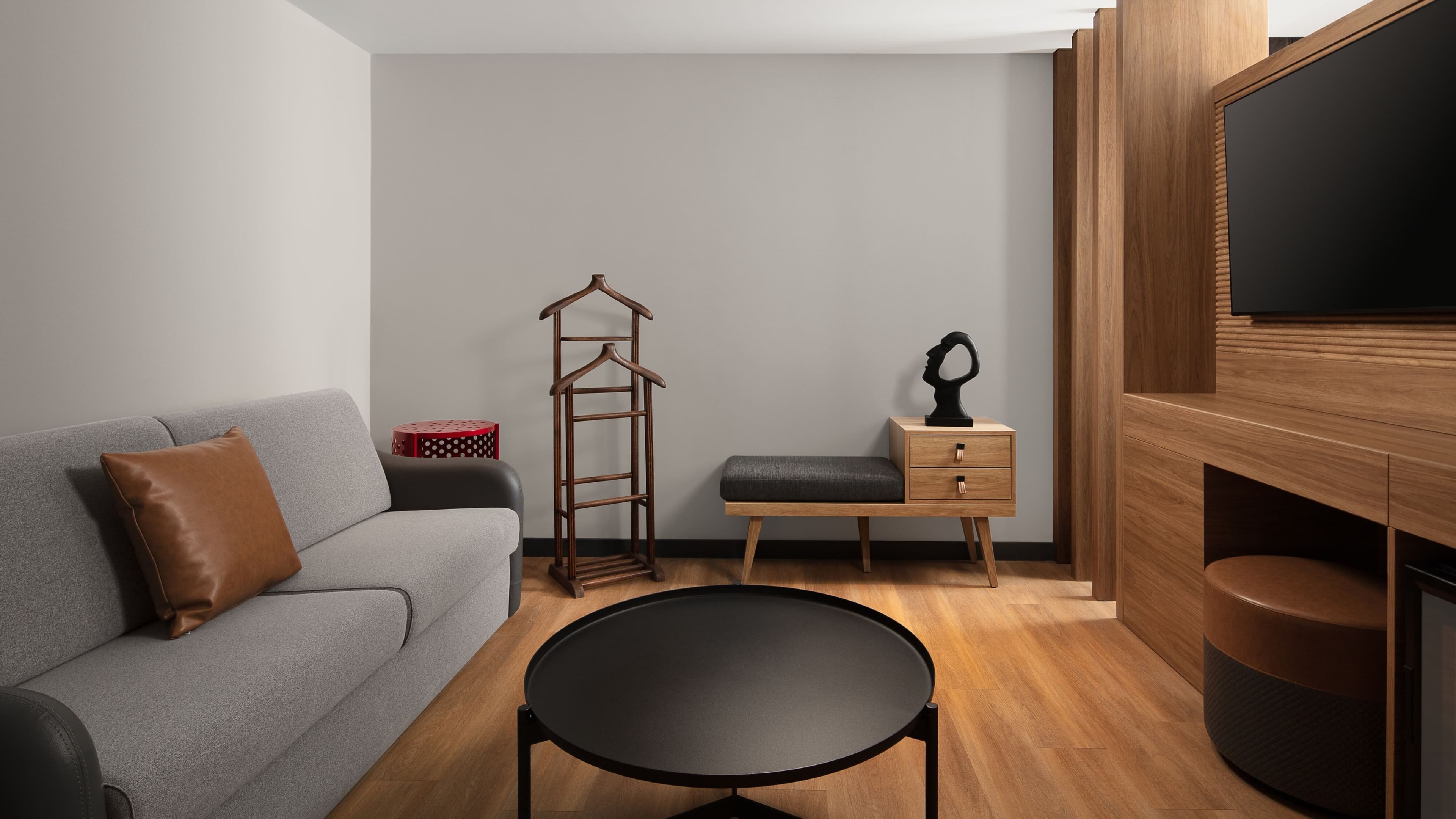 Moxy Istanbul Beyoglu — 30