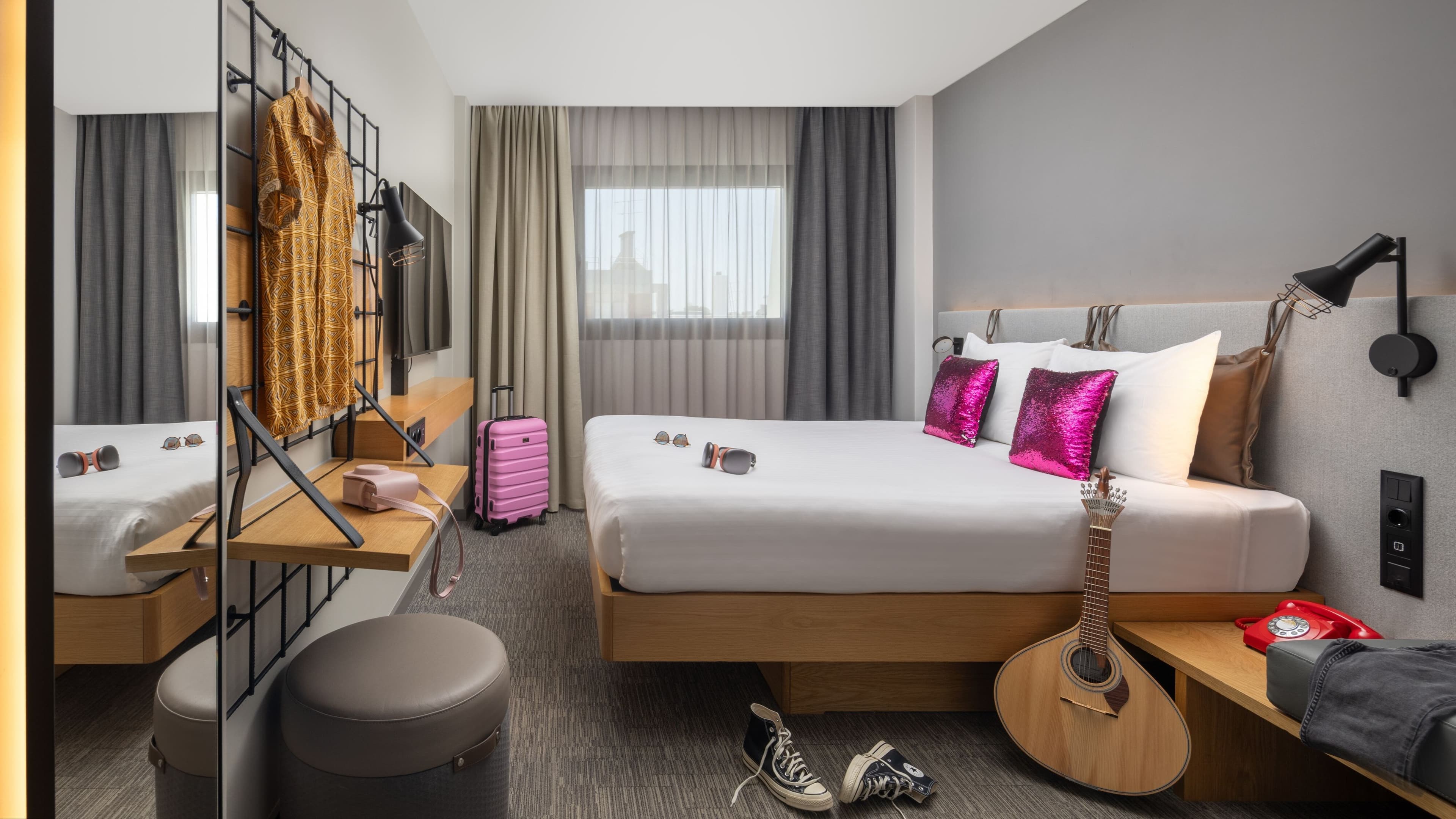 Moxy Sleeper - Image 9