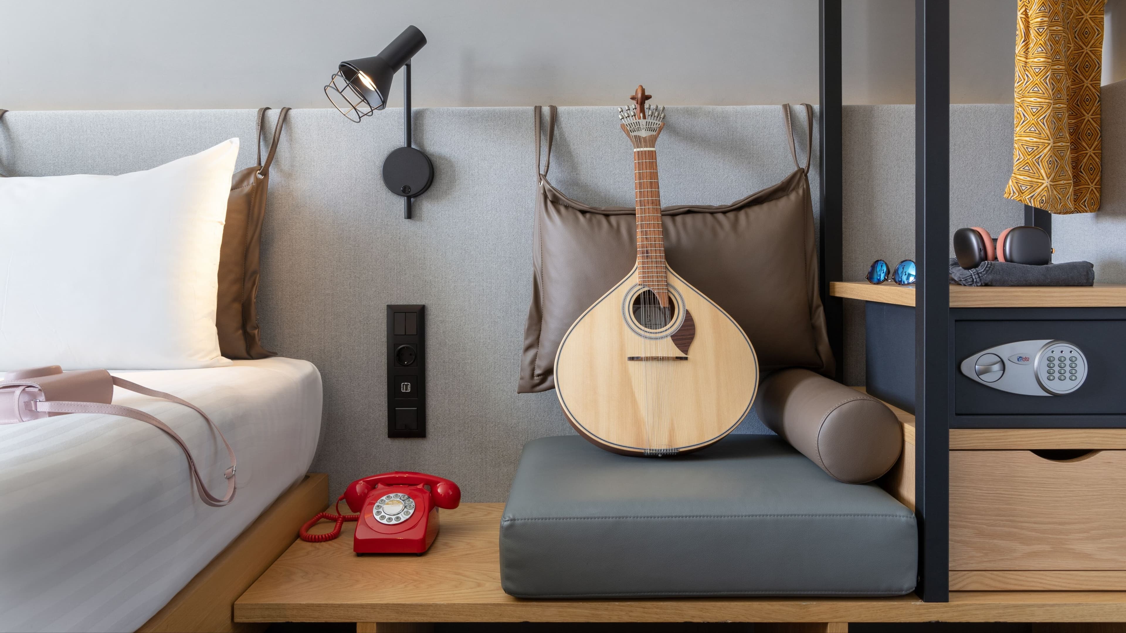 Moxy Sleeper - Image 7