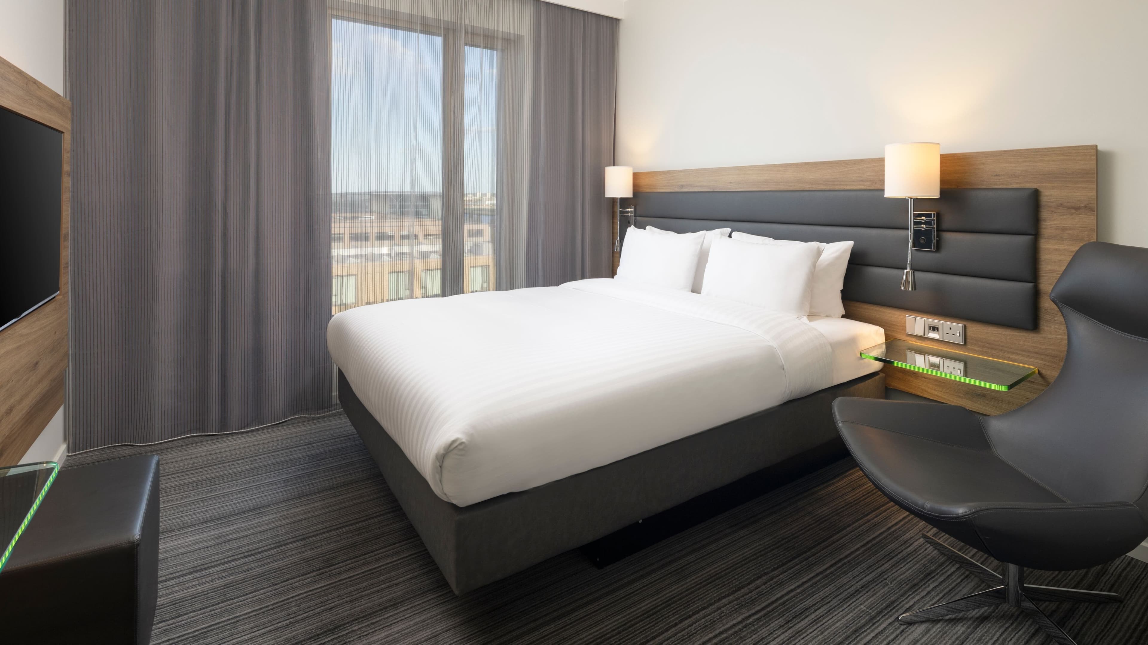 Moxy Queen Sleeper - Image 5