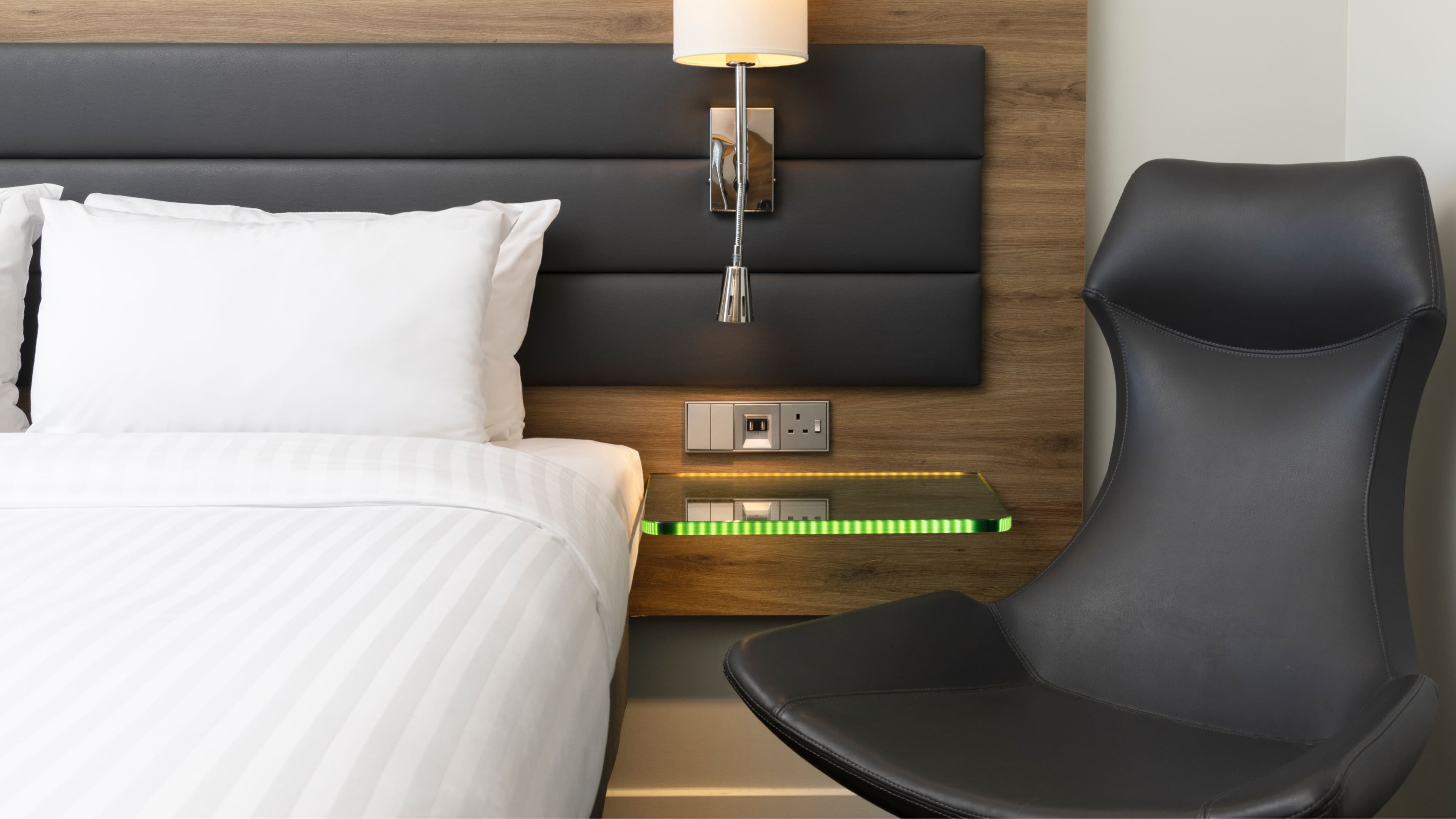 Moxy London Excel - Image 3