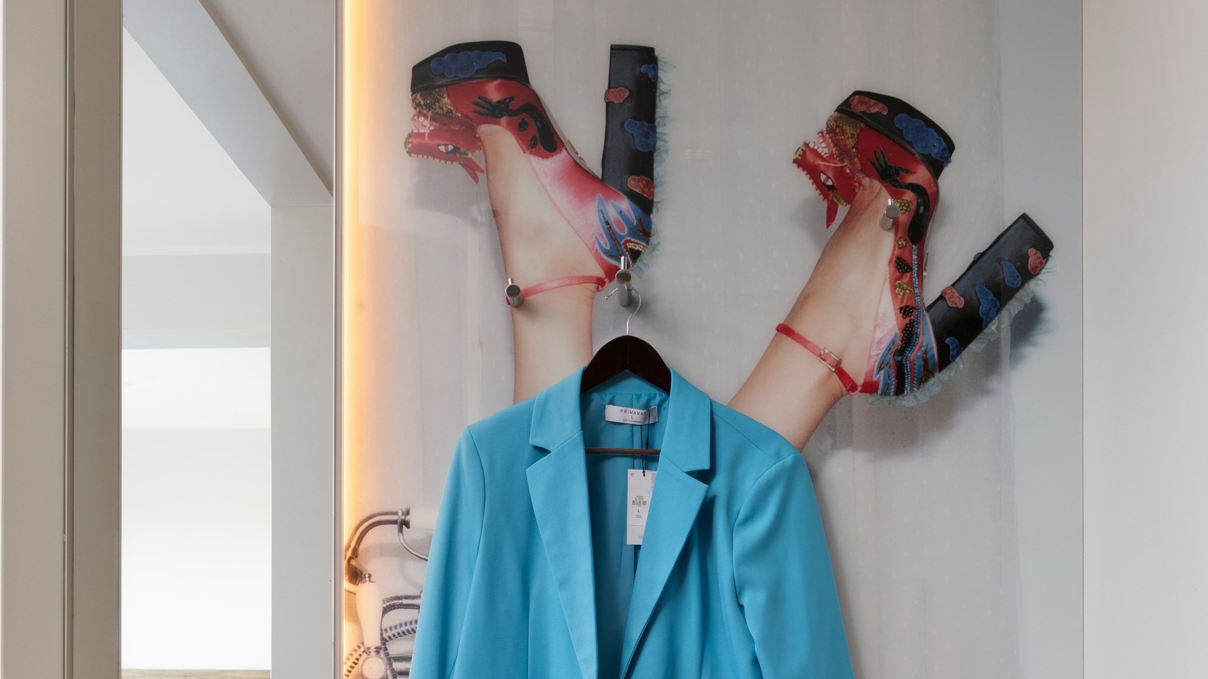 Moxy Queen Sleeper - Image 19