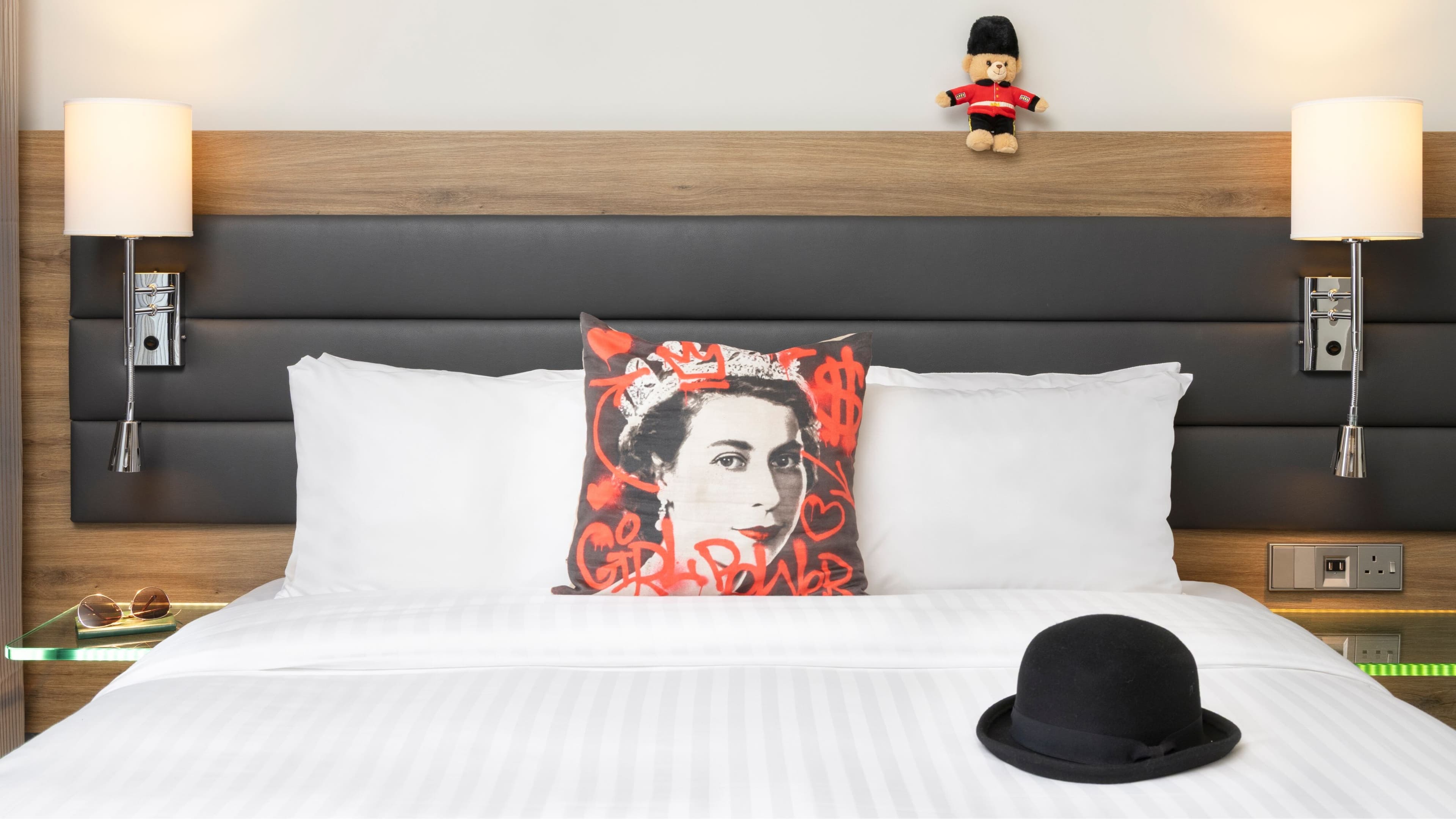 Moxy Queen Sleeper - Image 8