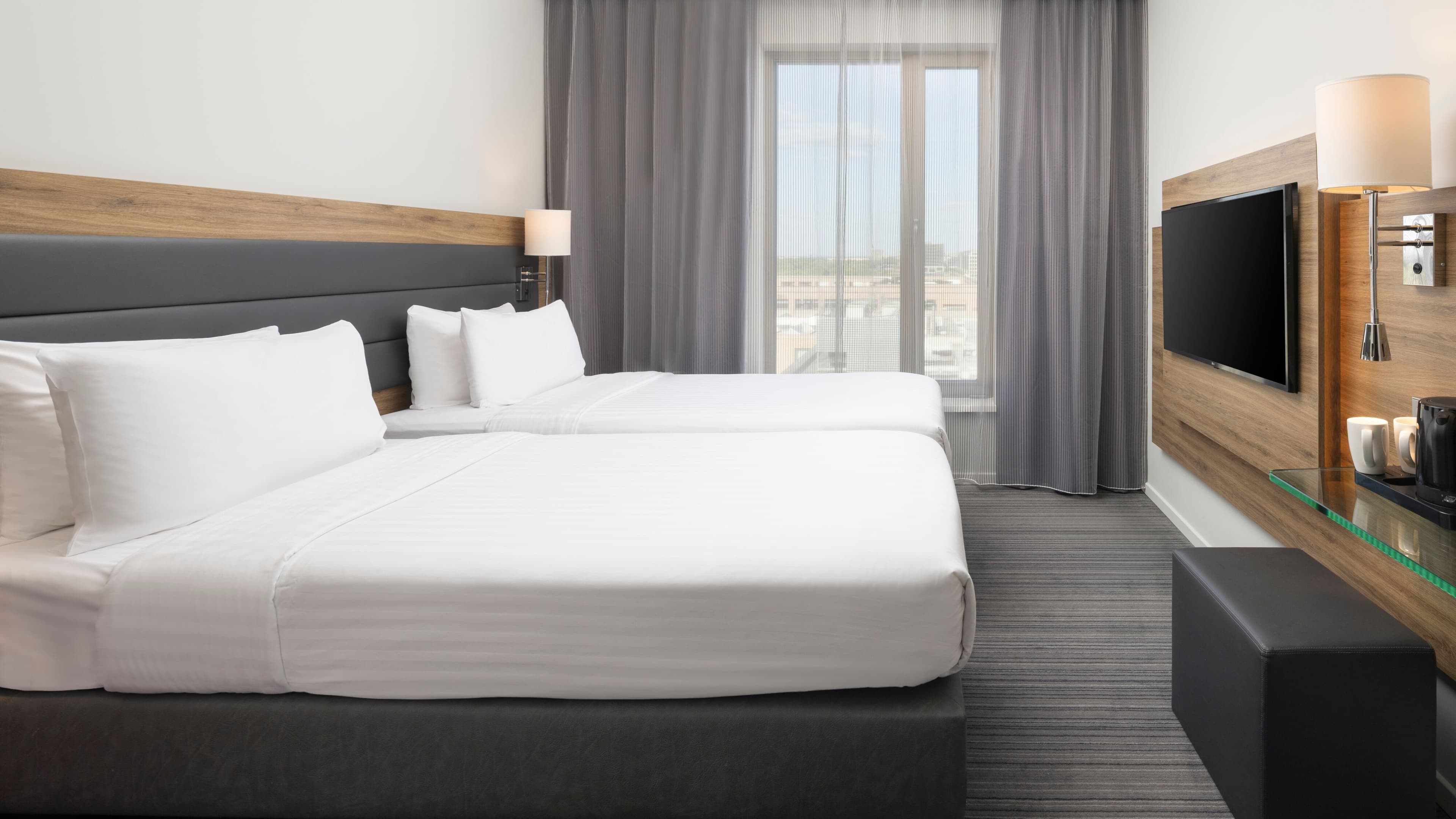 Moxy Twin Sleeper - Image 3