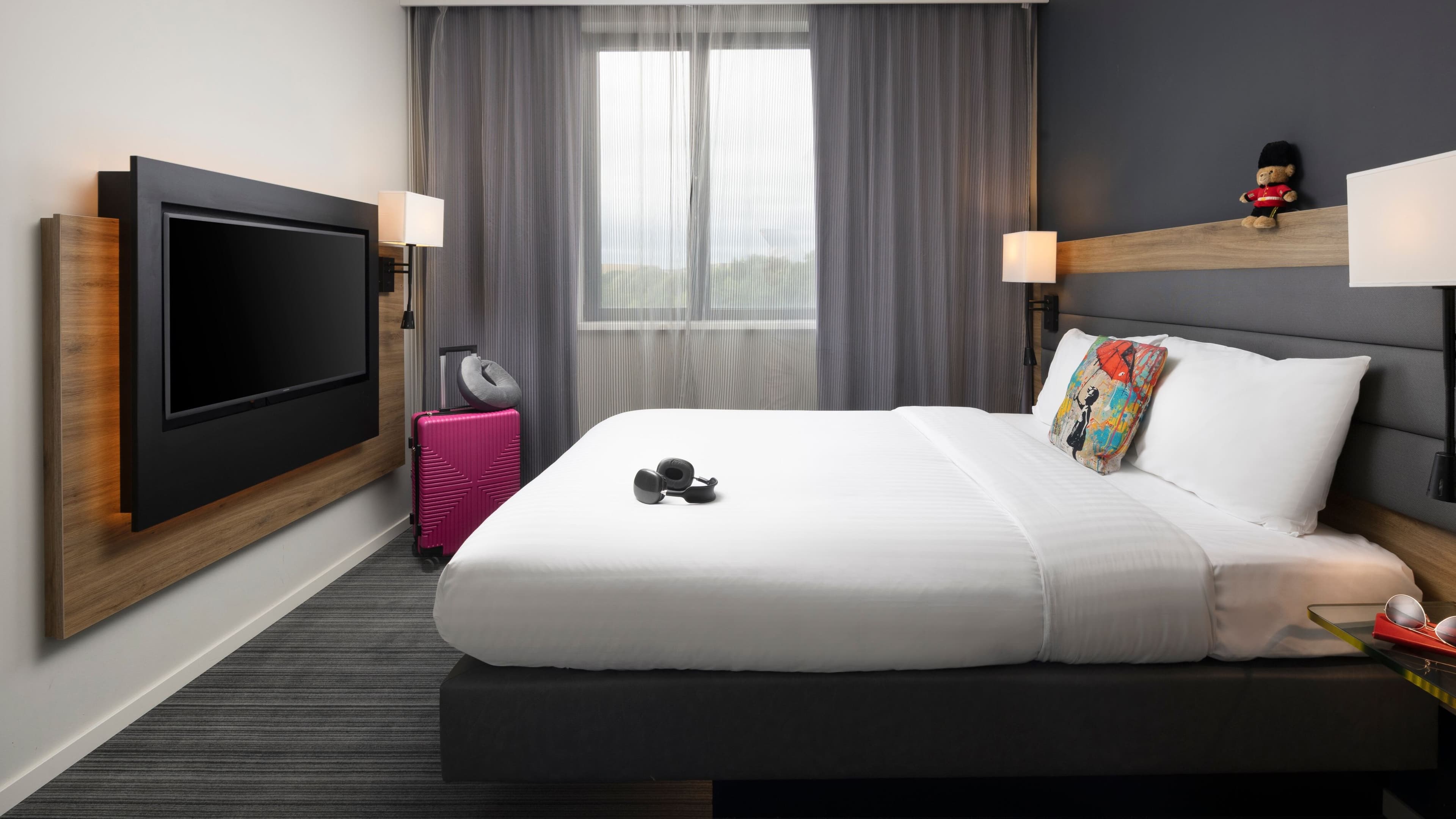 Moxy Queen Sleeper - Image 13