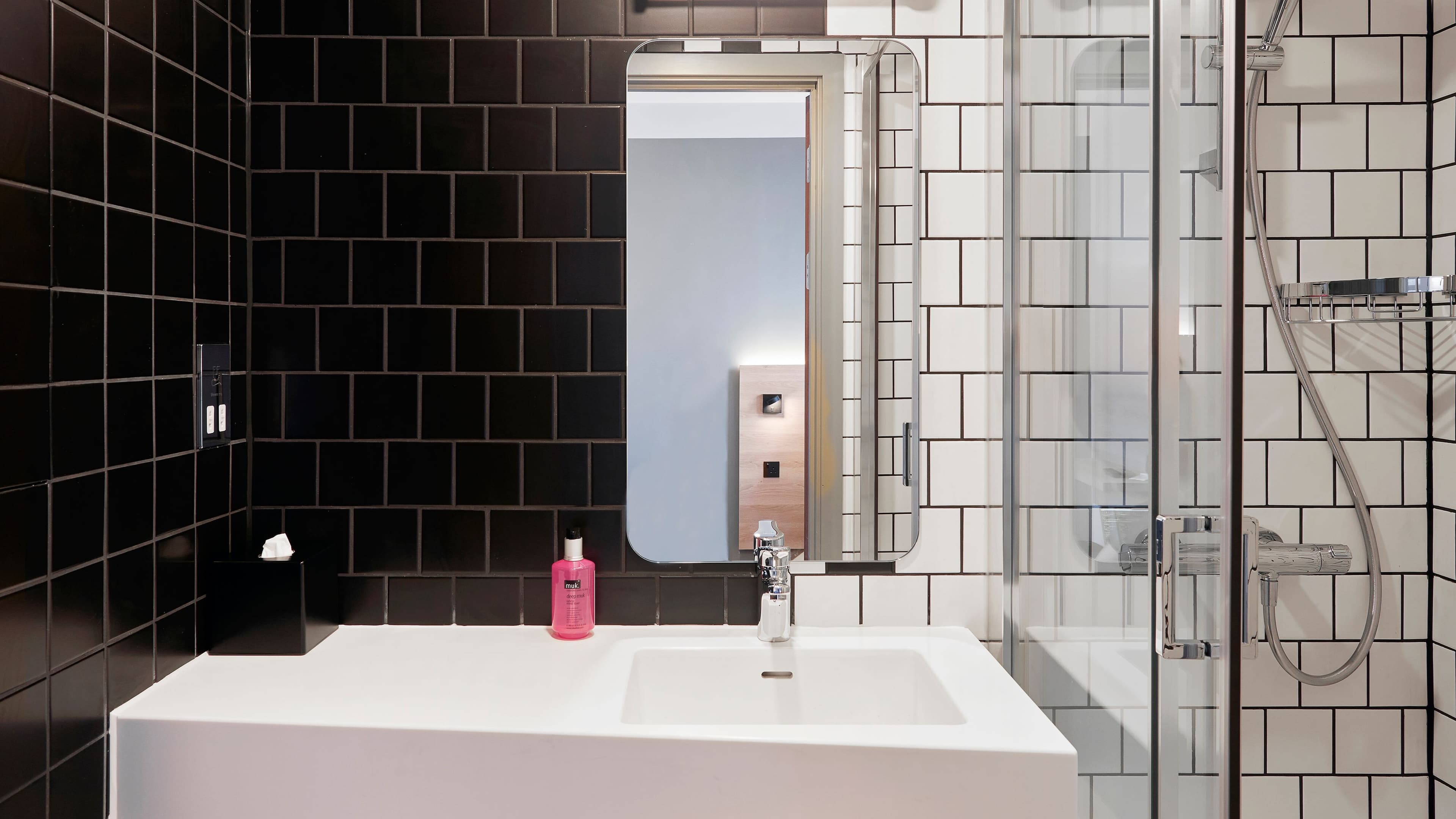 Moxy Sleeper - Image 6